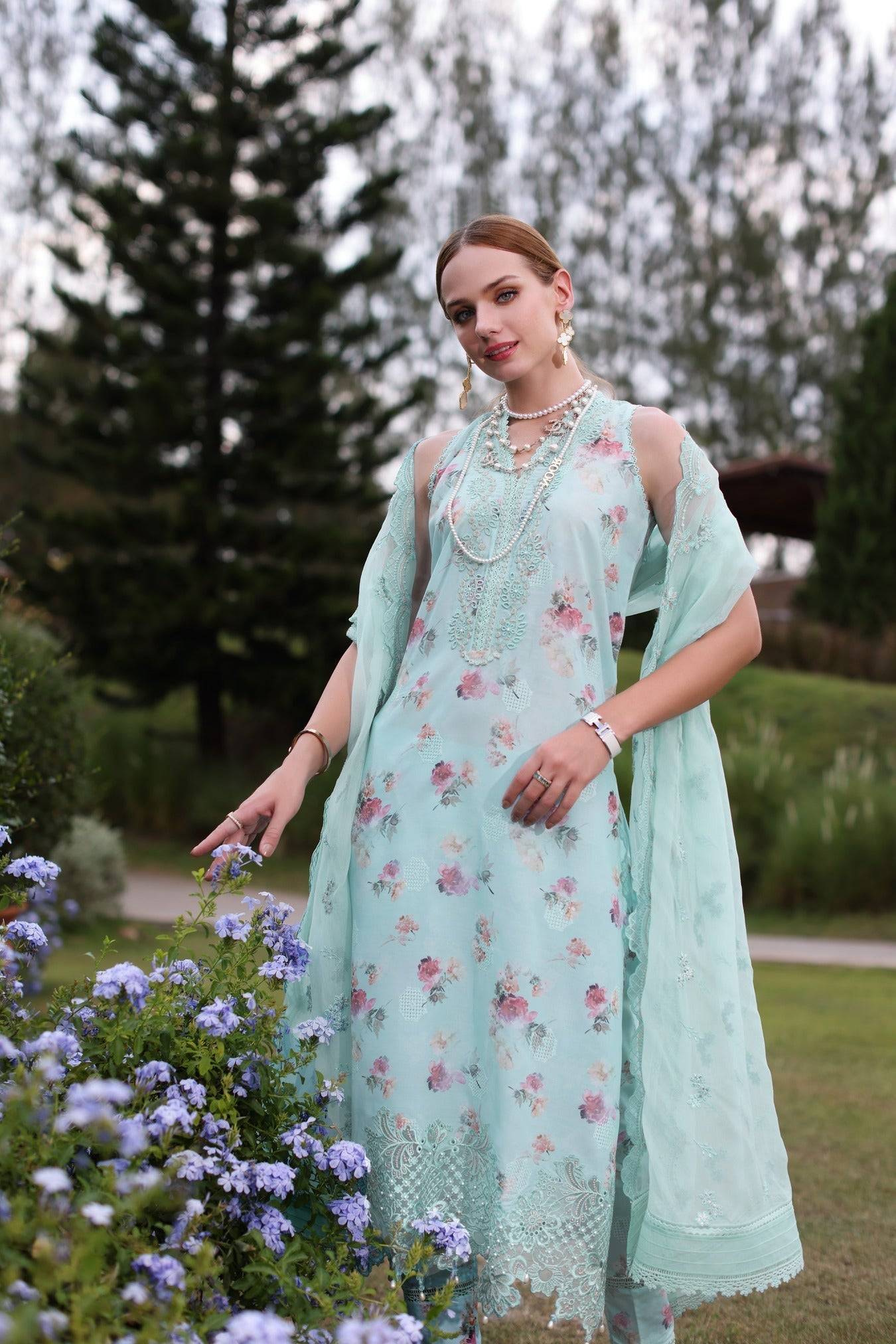 Noor by Saadia Asad | Eid Luxe Printkari 24 | D5 - Pakistani Designer Dress - by Noor by Saadia Asad | Type: Luxury - 100% Original at Saira Sultan