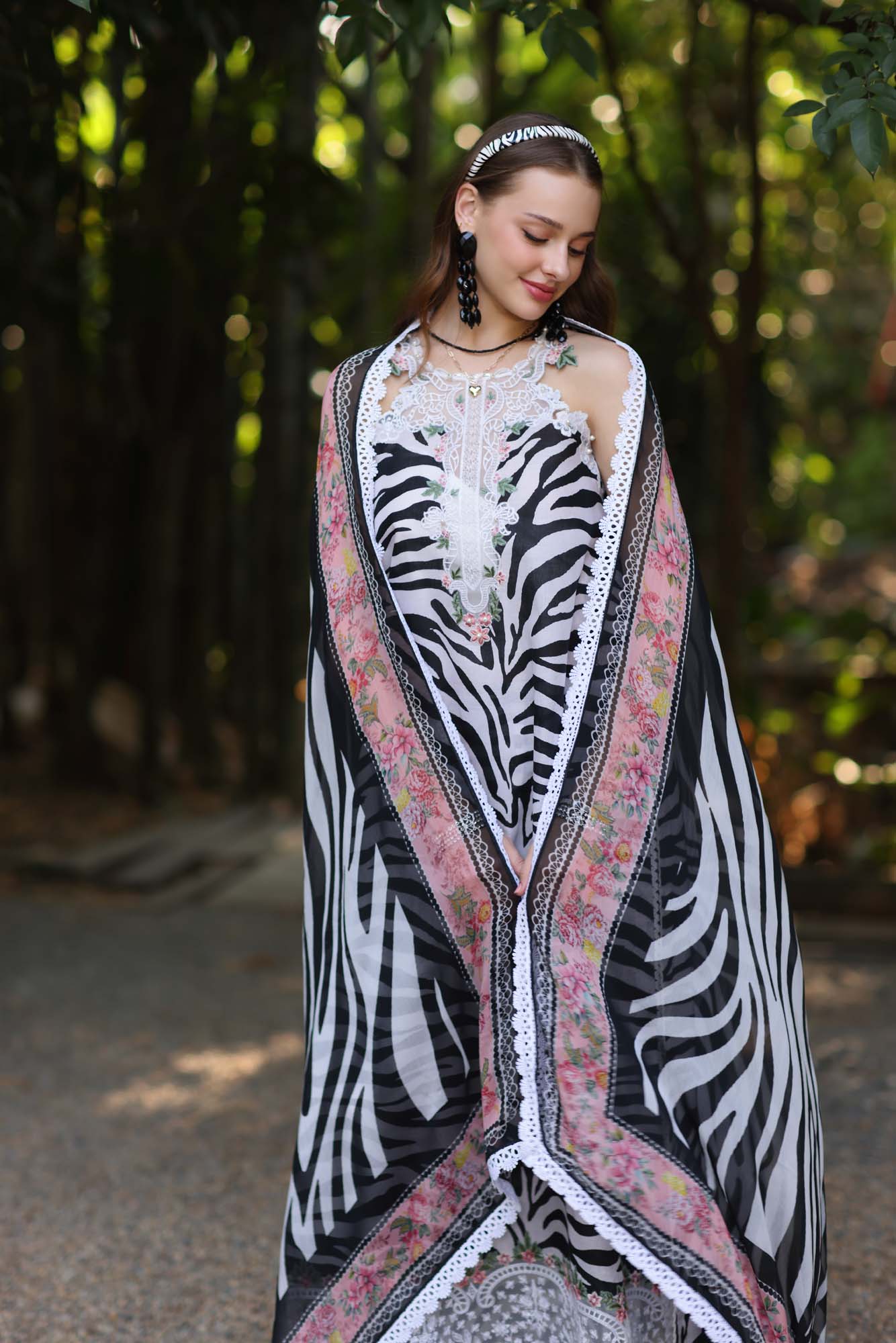 Noor by Saadia Asad | Eid Luxe Printedkari | D1-B L White Lawn