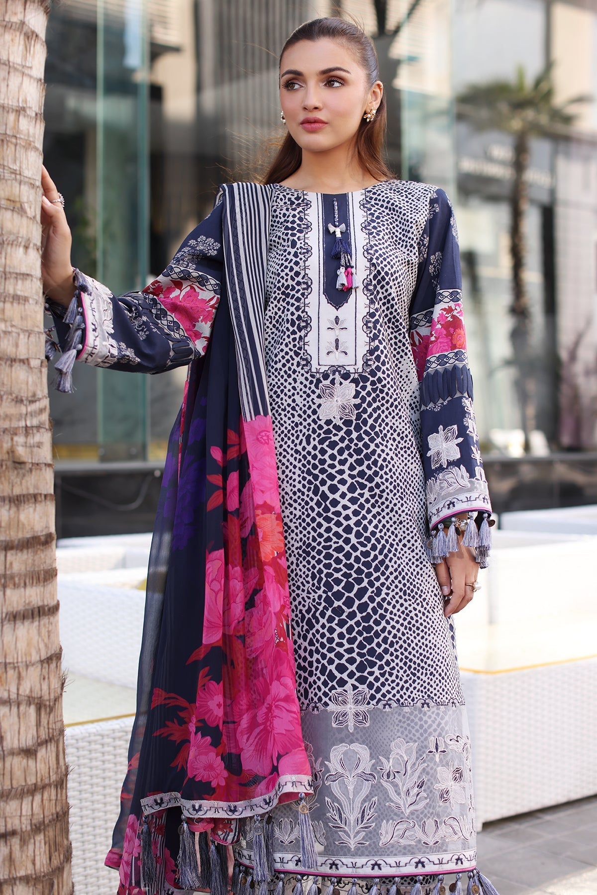 Charizma | Combination Lawn | CC5-26 M Navy Lawn