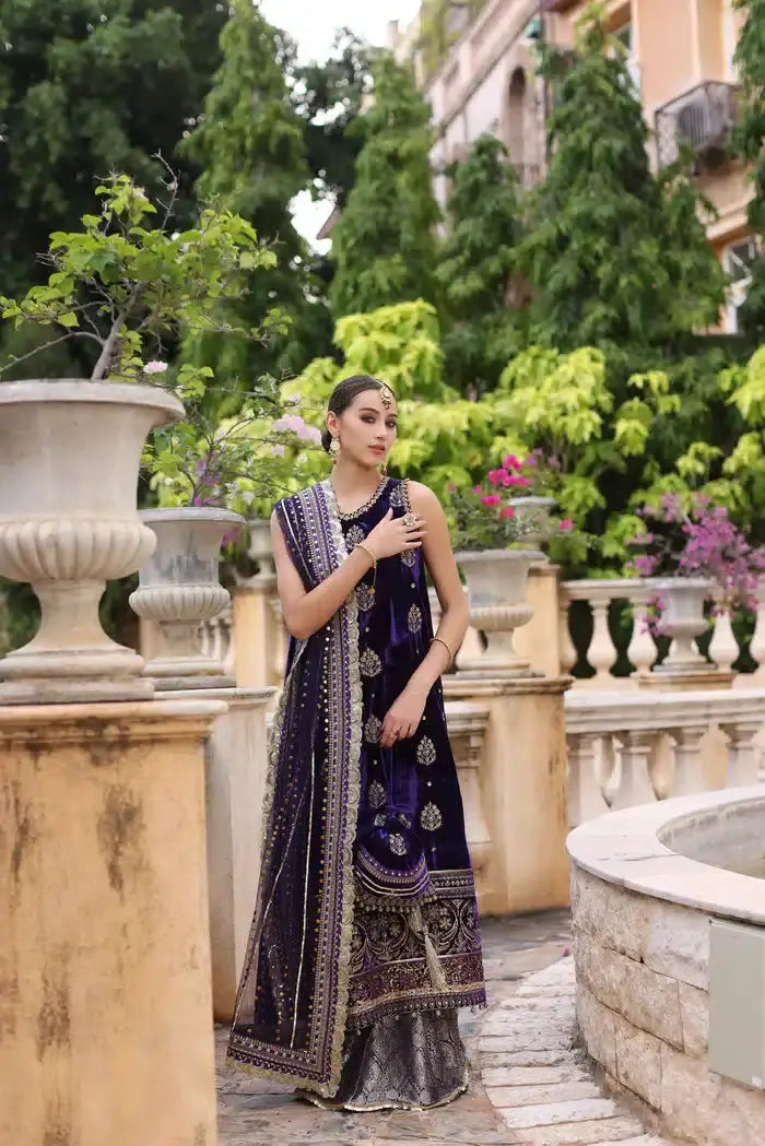 Noor by Saadia Asad | Kaani Wedding Formals 23 | D4 - Pakistani Designer Dress - by Noor by Saadia Asad | Type: Formal - 100% Original at Saira Sultan