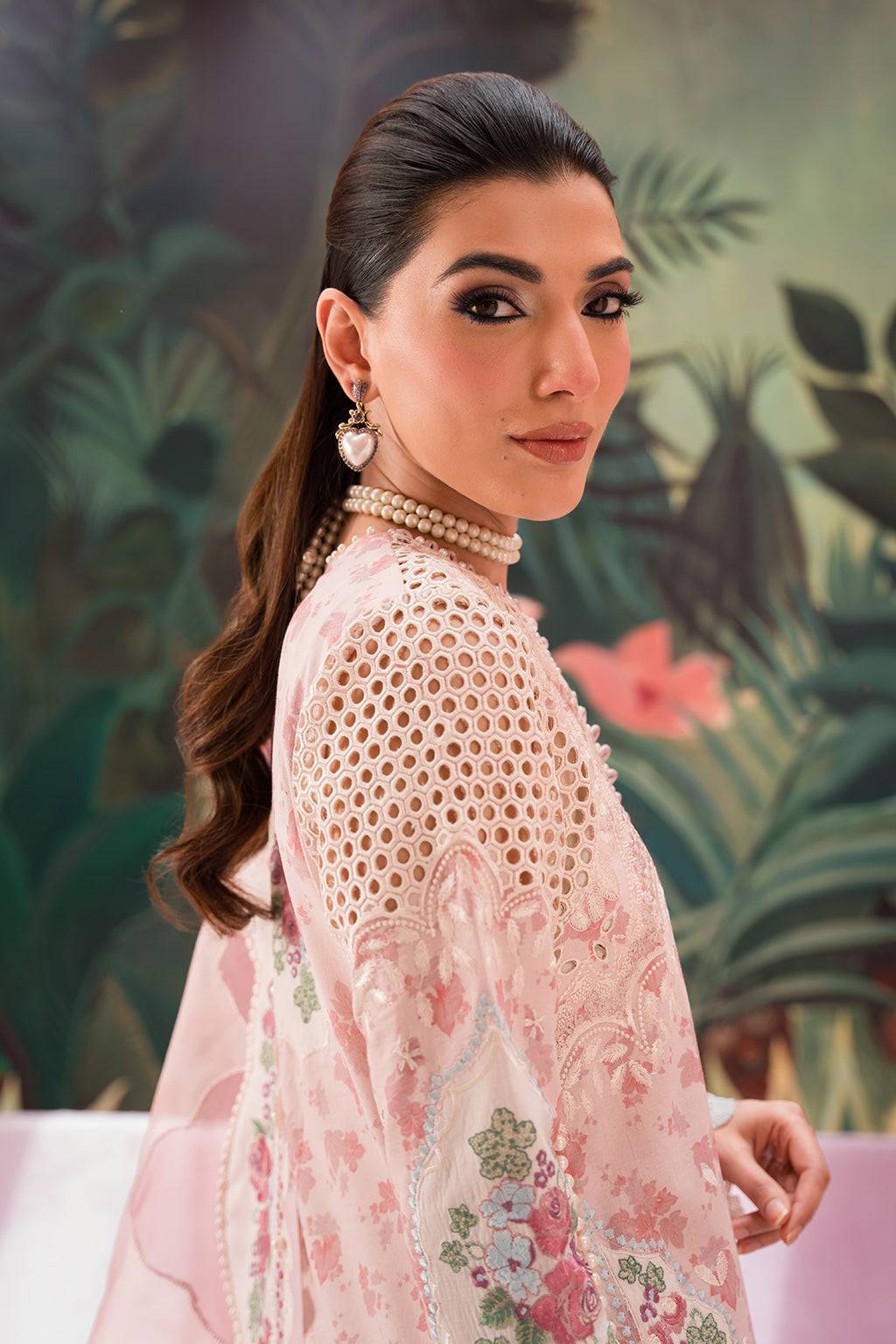 Afrozeh | The Pinted Grden Lawn 24 | Daisy Dream - Pakistani Designer Dress - by Afrozeh | Type: Luxury - 100% Original at Saira Sultan