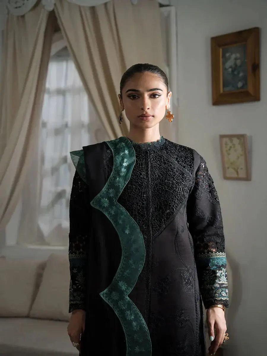 Maryum Hussain | Laani Luxury Pret | Cyra - Pakistani Designer Dress - by Maryam Hussain | Type: Luxury - 100% Original at Saira Sultan