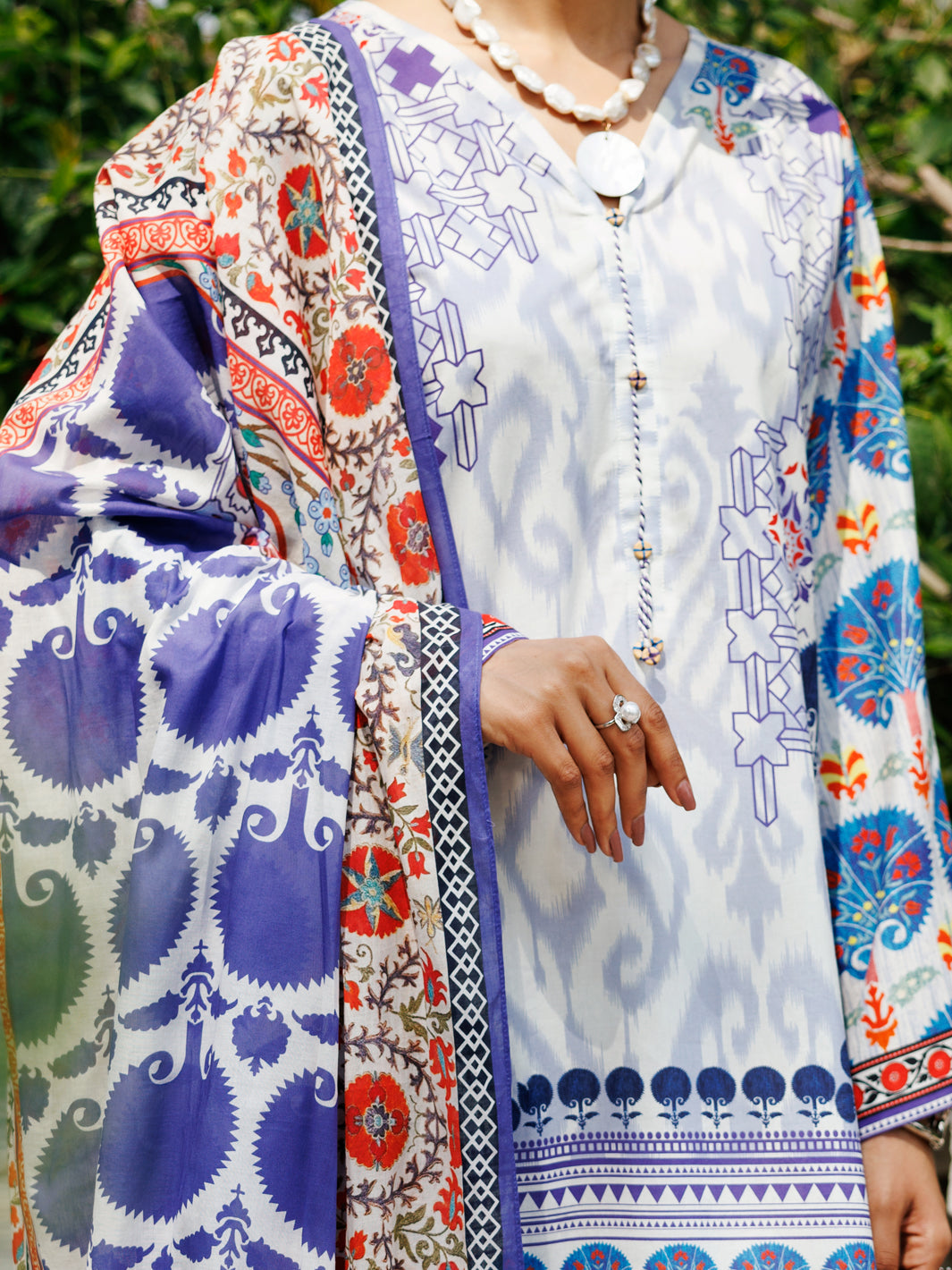 Almirah | Traditional Tale | ALP-3PS-2116 M White Lawn
