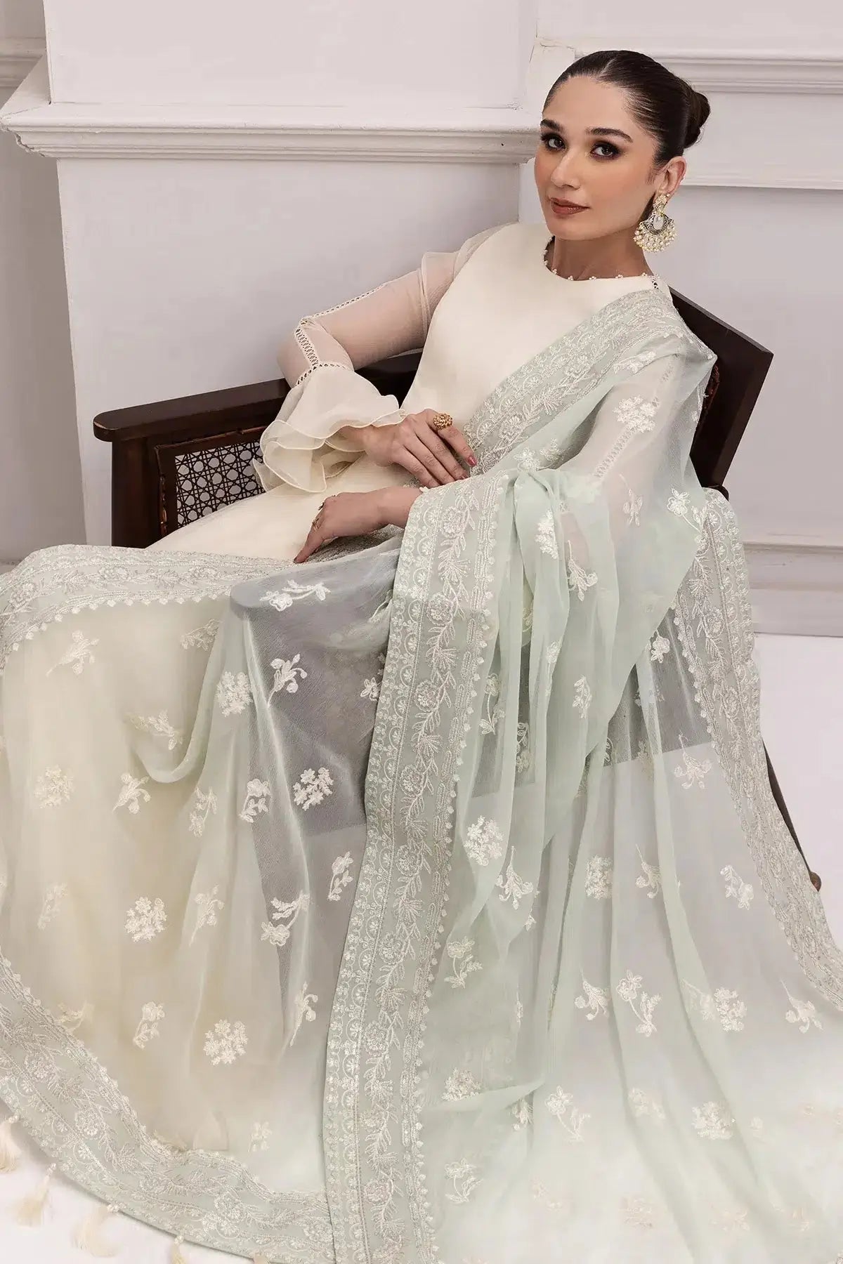 Alizeh | Formals Collection | Off White Dress 3 piece - RTW1007 - Pakistani Designer Dress - by Alizeh | Type: Formal - 100% Original at Saira Sultan