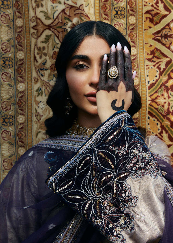 Laj | Hath Kahani Luxury Formals 24 | ZAHA M Gray Shimmer