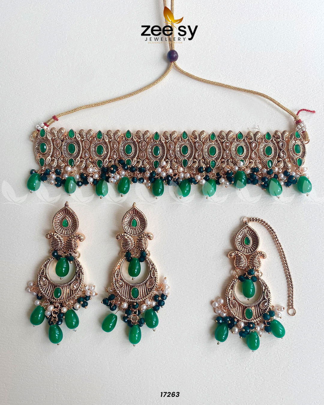 Aura Necklace Green