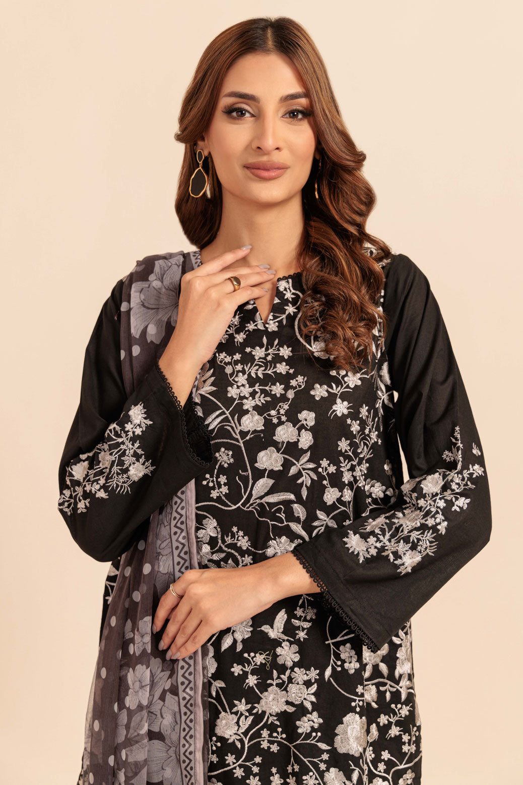 Bonanza Satrangi | Black Cambric 3 Piece (BS6243P03) 14 Black