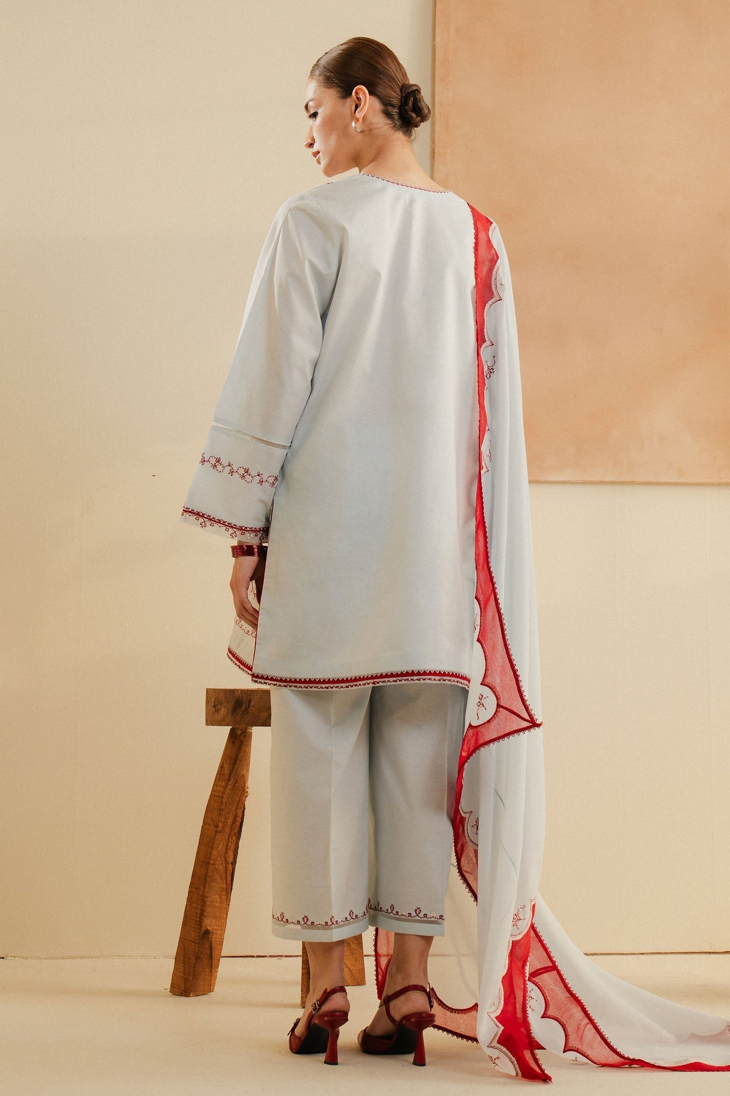 Zara Shahjahan | Eid Pret 25 | CR25P0216 S Gray Cambric