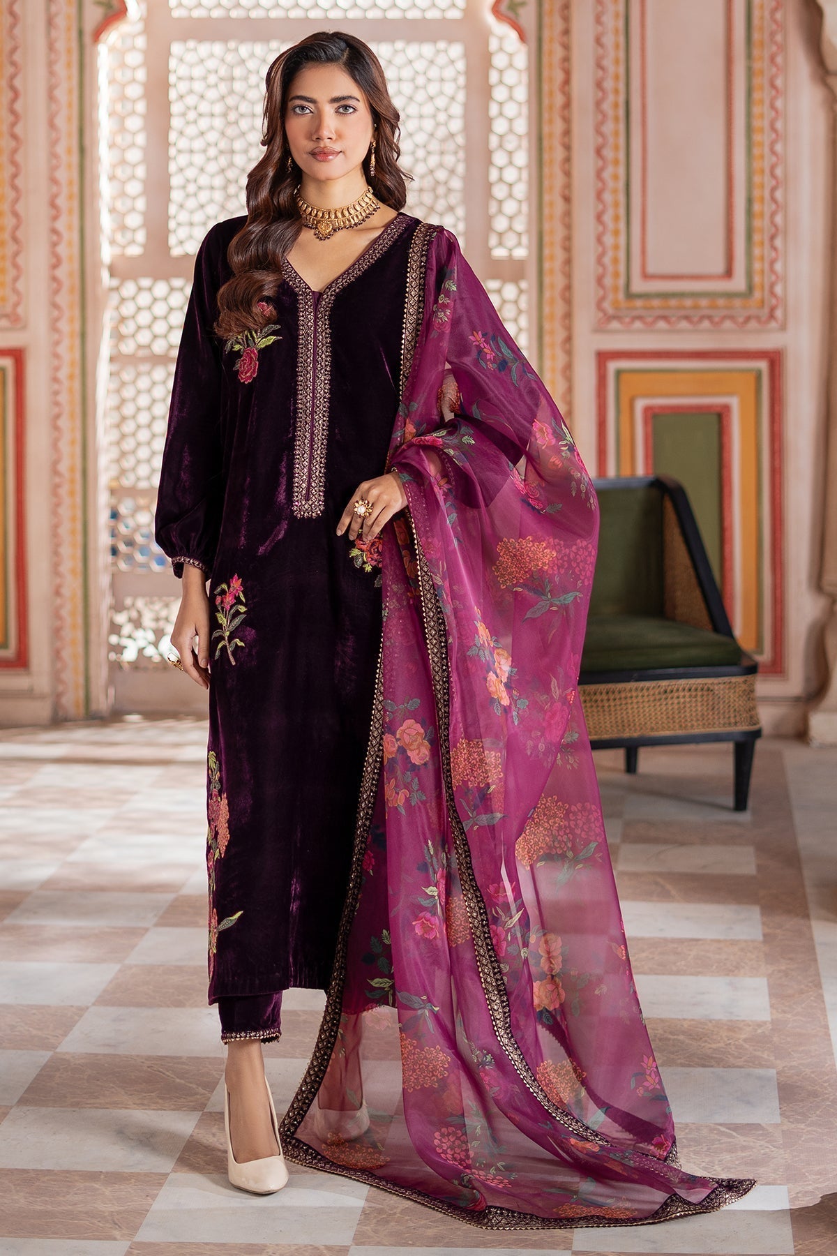 Charizma | Signora Velvet | CVT4-19 XS Dark Plum Velvet