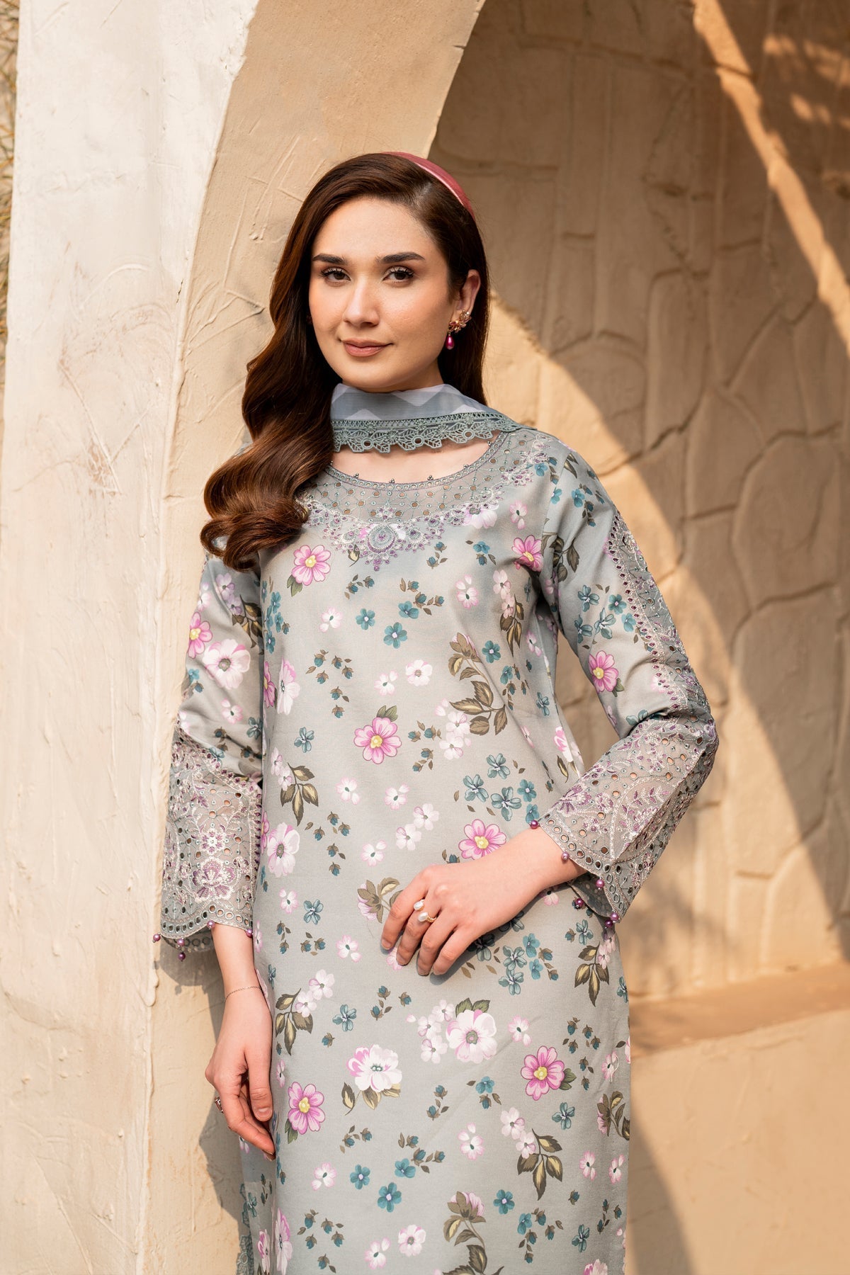 Alizeh | Levana Lawn | Cinder M Mouse Gray Lawn