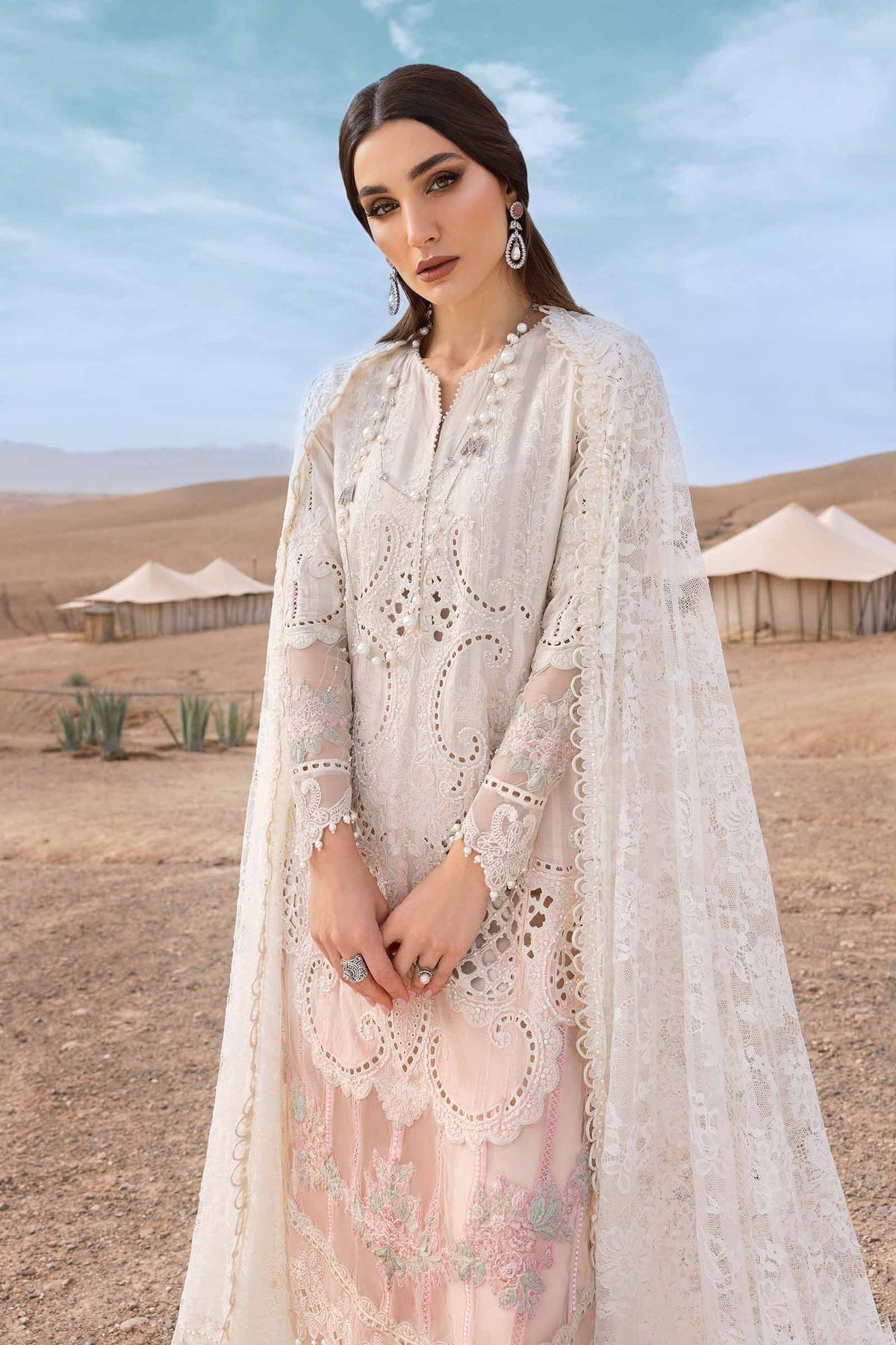 Maria B | Luxury Lawn 25 | D-2515-A L Off White Lawn