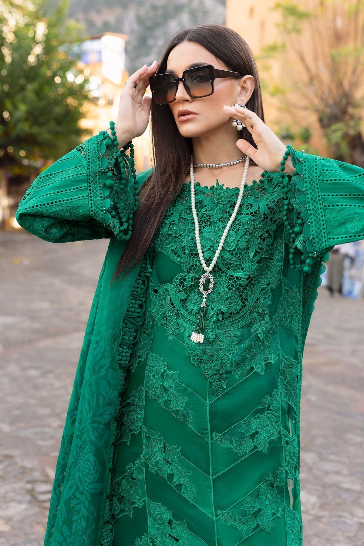 Maria B | Luxury Lawn 25 | D-2508-B XL Emerald Green Lawn