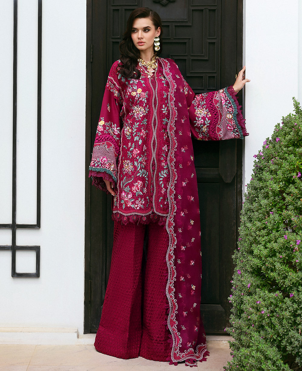 Republic Womenswear | Kalani Eid Luxury Lawn 25 | D2-A - Ayla XS Red Lawn