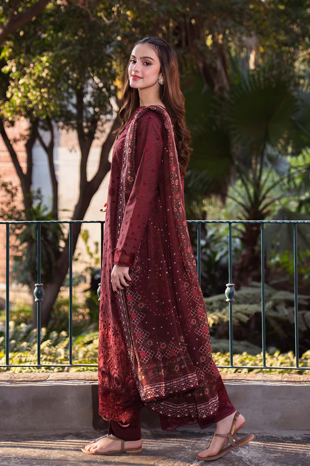 Neeshay | Summer Lines Printkari 25 | GARNET XL Dark Maroon Lawn