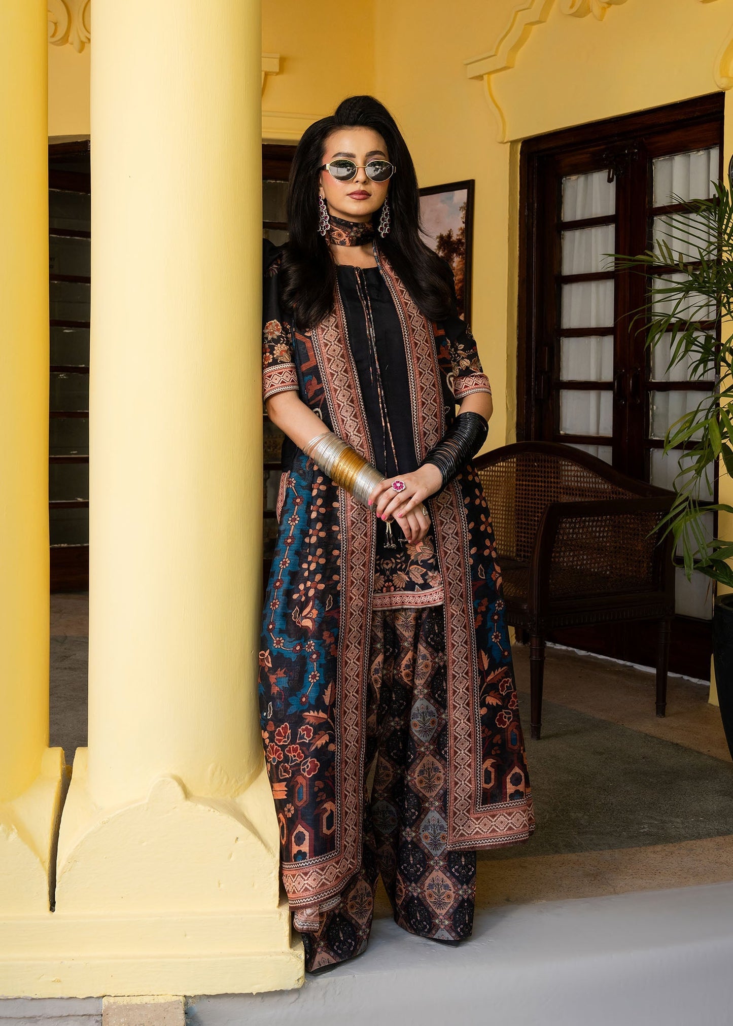Maria Osama Khan | Retro Lawn 25 | Nazia L Black Lawn