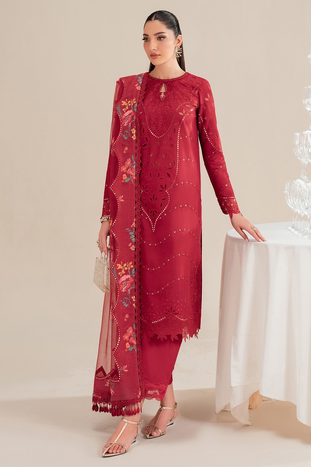 Jazmin | Iris Luxury Lawn 25 | IL'25-D03 XL Red Lawn