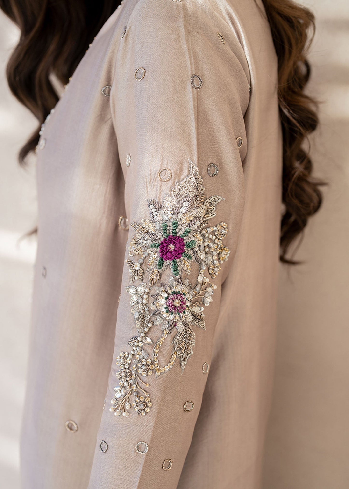 Dastoor | Maahi Luxury Pret 25 | Eris L Cloud Gray Tissue Silk