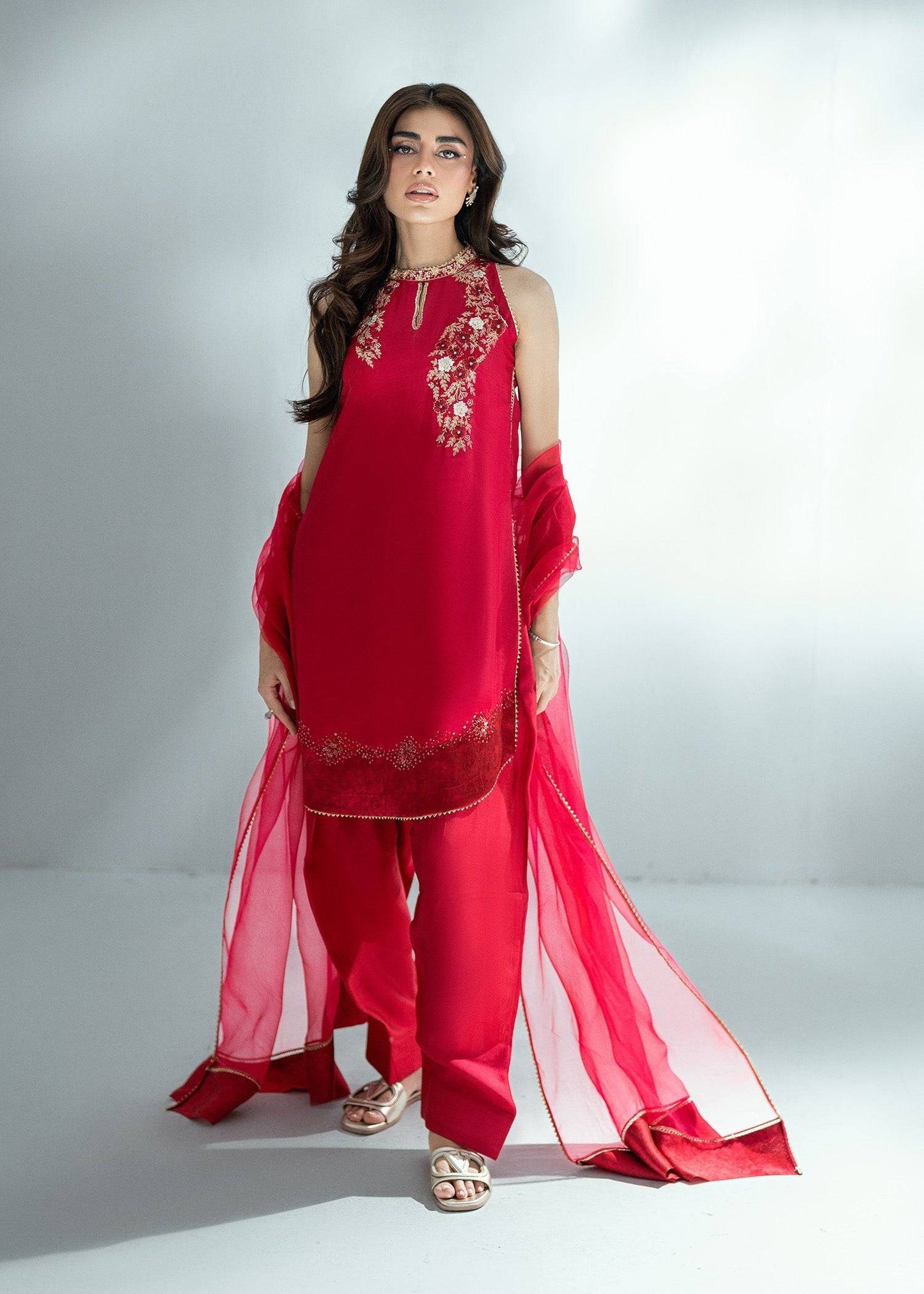 Umsha | Soiree De Rose | Scarlet Smile - Pakistani Designer Dress - by Umsha - Type : Ladies Clothes - 100% Original at Saira Sultan
