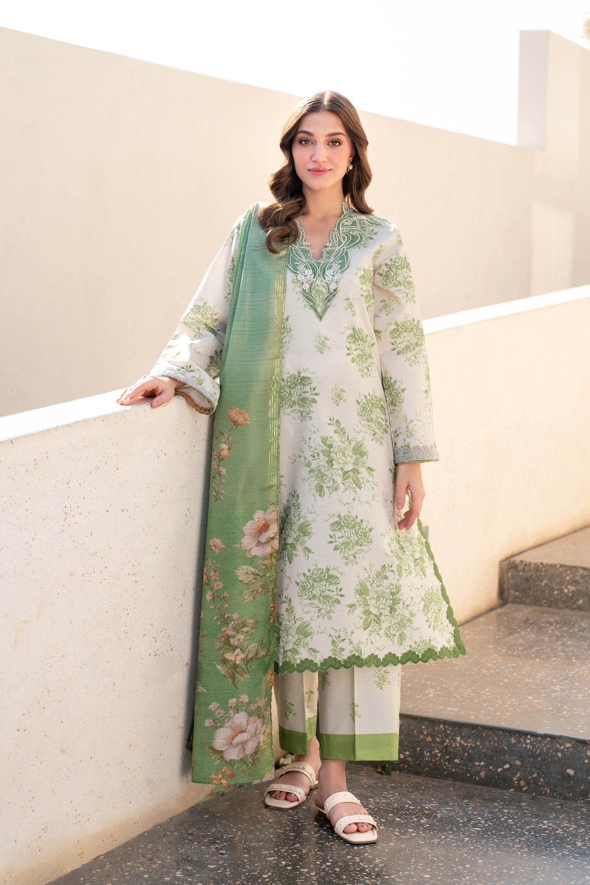Xenia Formals | Summer Away 25 | MOSS XL Off White Lawn