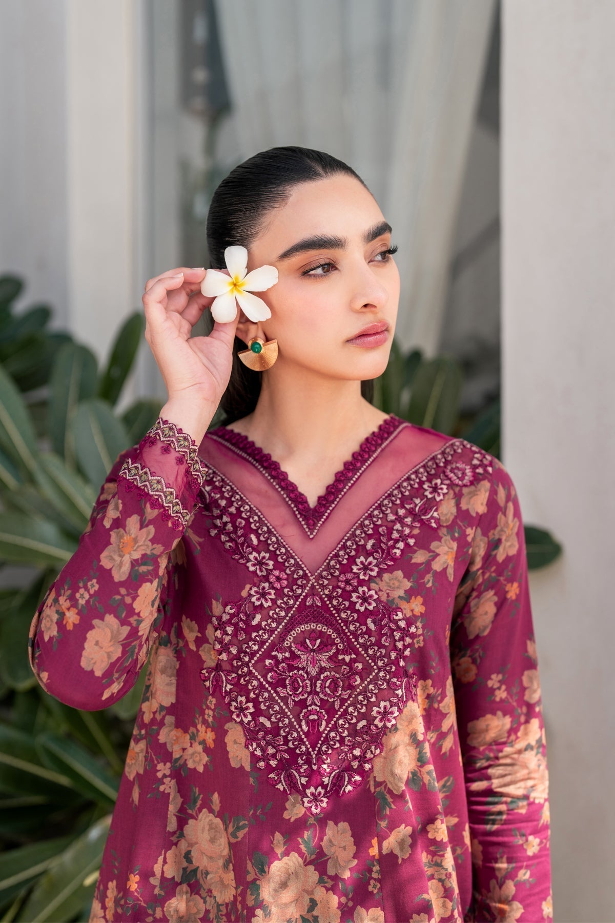 Xenia Formals | Summer Away 25 | SAYA L Berry Lawn