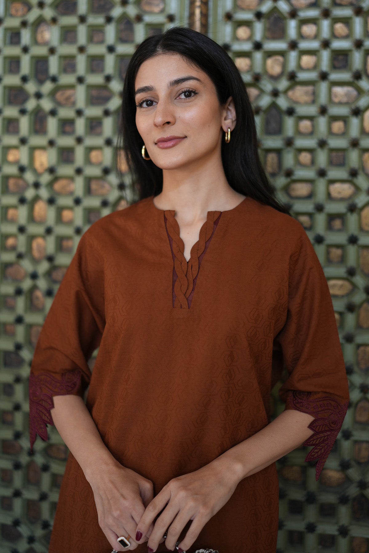 Sahar | Ready to Wear Basics | Cottage Grove M Brown Self Jacquard