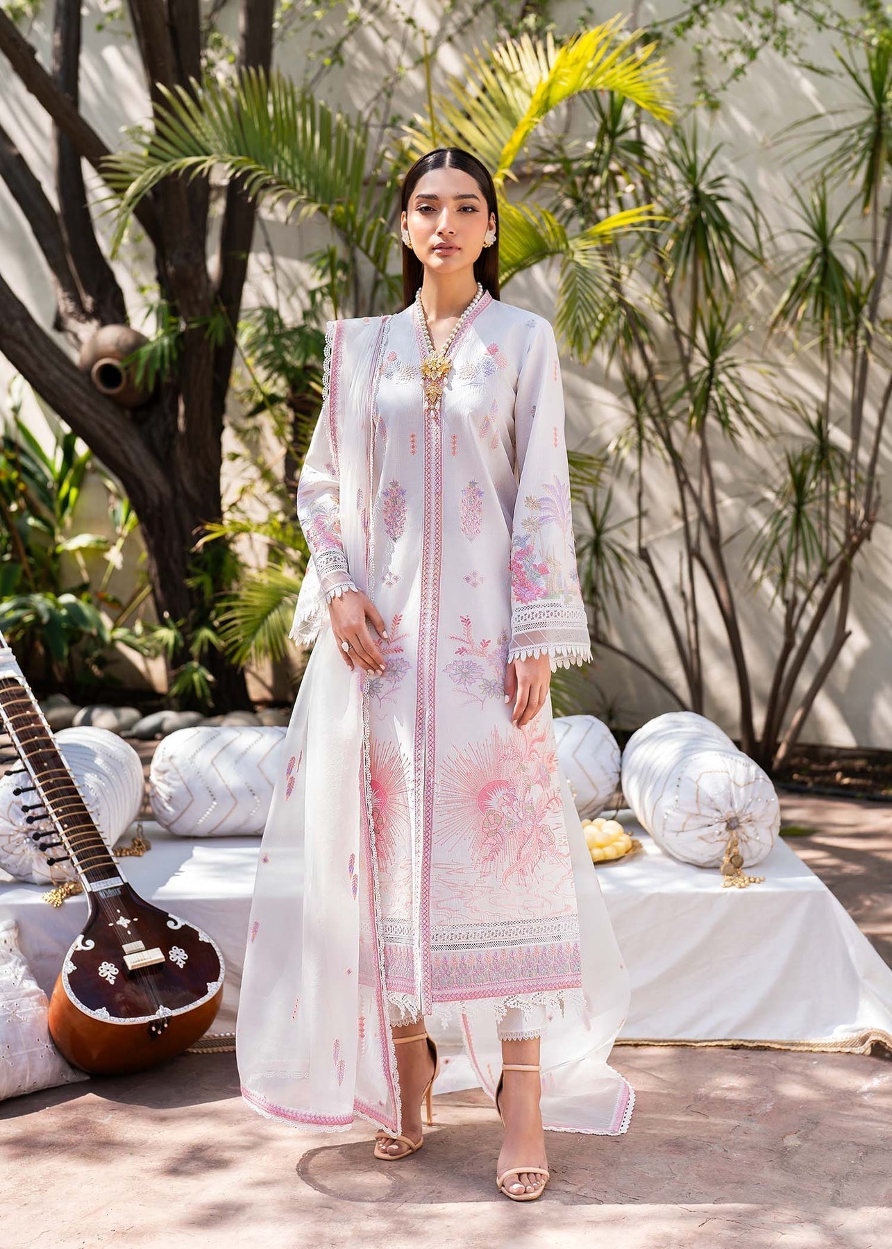 Akbar Aslam | Pret Lawn | VOLUPTE S White Lawn