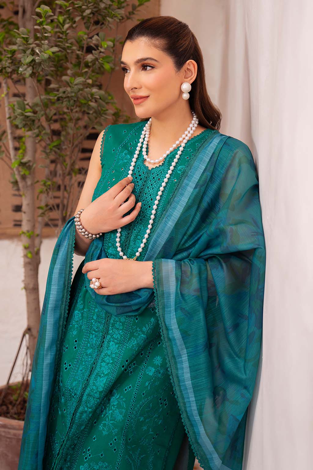 Neeshay | Symphony Luxury Lawn | ZING L Emerald Green Lawn