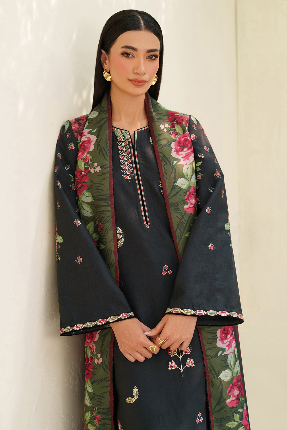 Jazmin | Winter 25 | UW-0167 I - Pakistani Designer Dress - by Jazmin - Type : Ladies Clothes - 100% Original at Saira Sultan