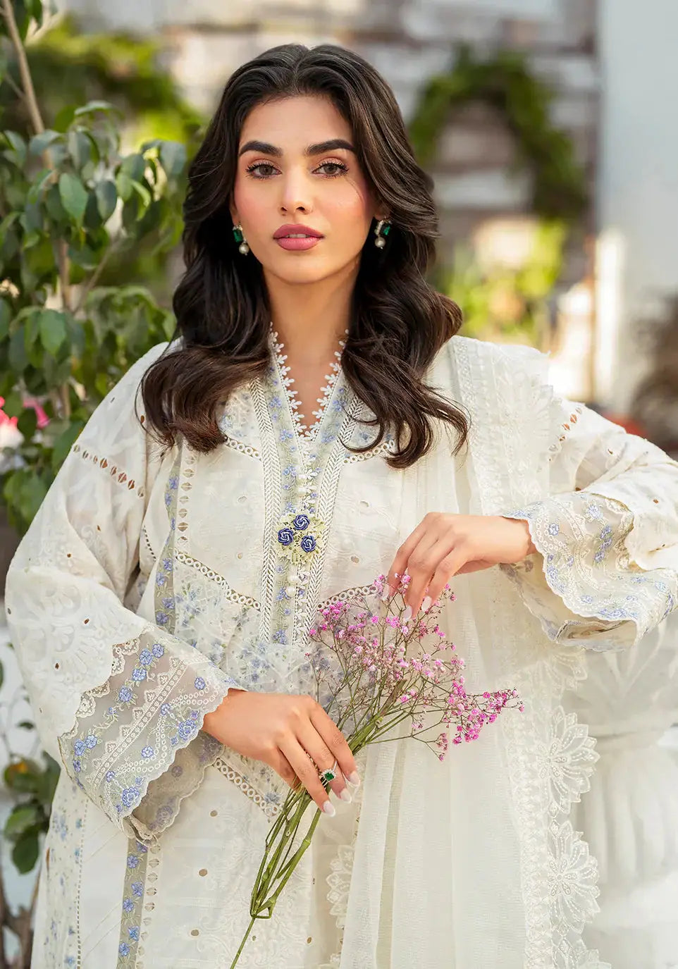Zarqash | Belle Ame 24 | BL 002 Rosettes - Pakistani Designer Dress - by Zarqash | Type: Luxury - 100% Original at Saira Sultan