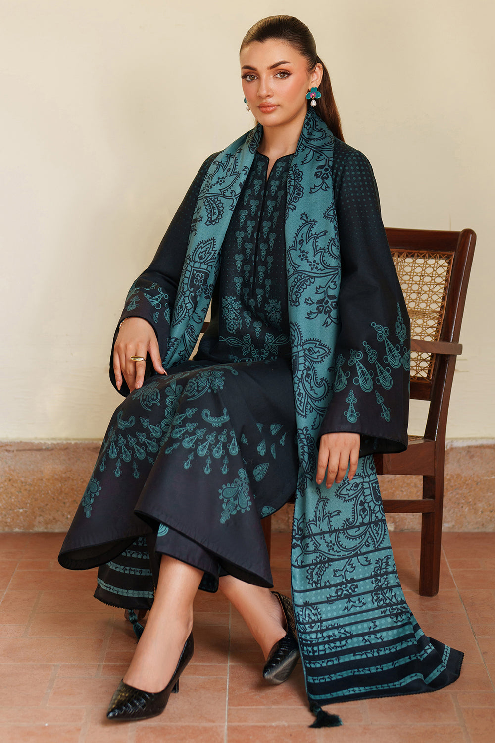 Jazmin | Winter 25 | UW-0181 Z - Pakistani Designer Dress - by Jazmin - Type : Ladies Clothes - 100% Original at Saira Sultan
