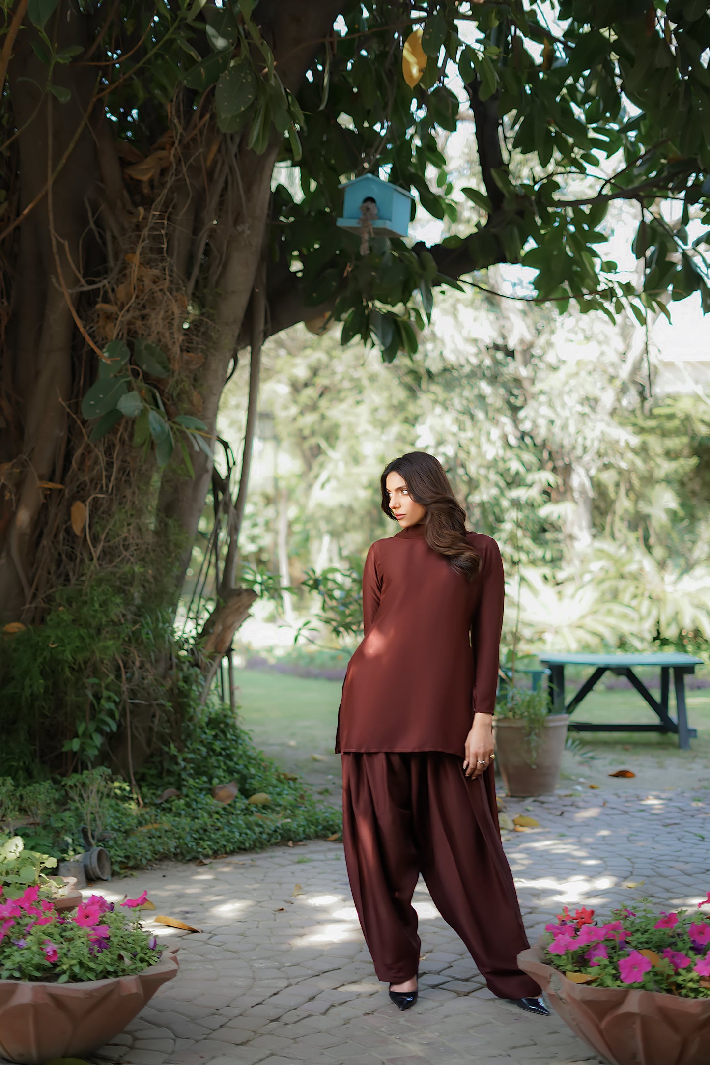 Erum Khan | Nue 25 | Espresso Gloe L Deep Chocolate Raw Silk