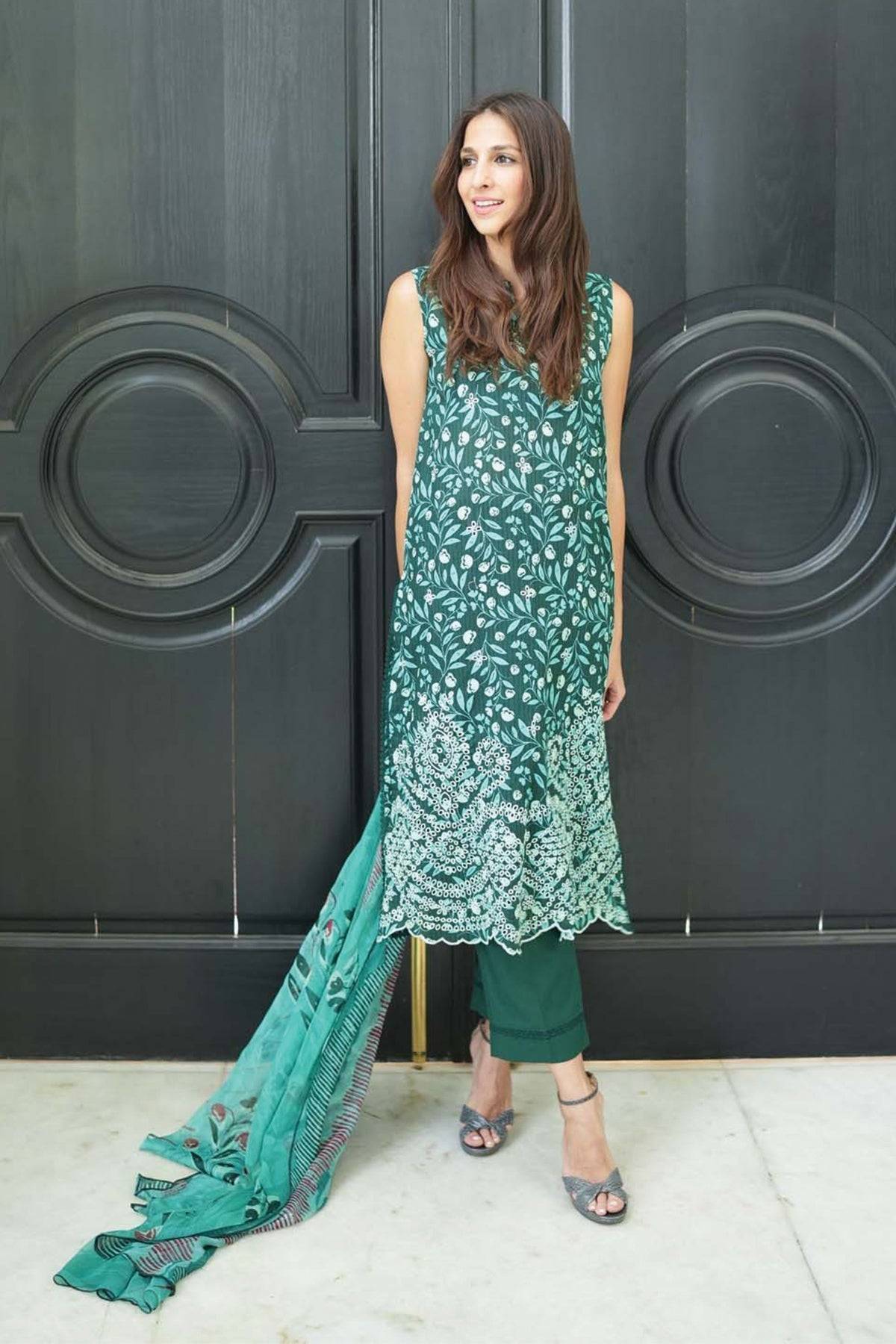 Sahar | Spring Summer Lawn | S-17 - Pakistani Designer Dress - by Sahar | Type: Casuals - 100% Original at Saira Sultan