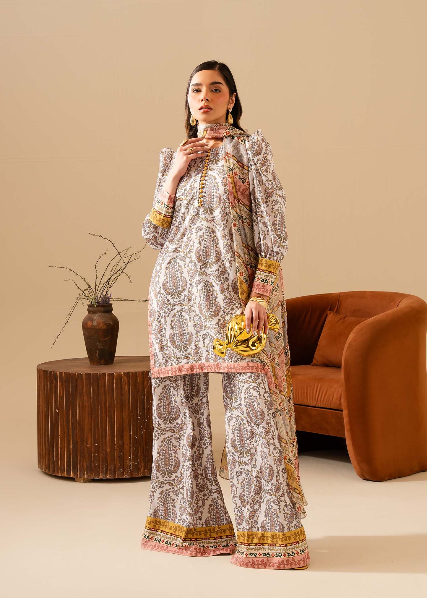 Maria Osama Khan | Retro Vol 3 | Milan XS Off White Grip Silk