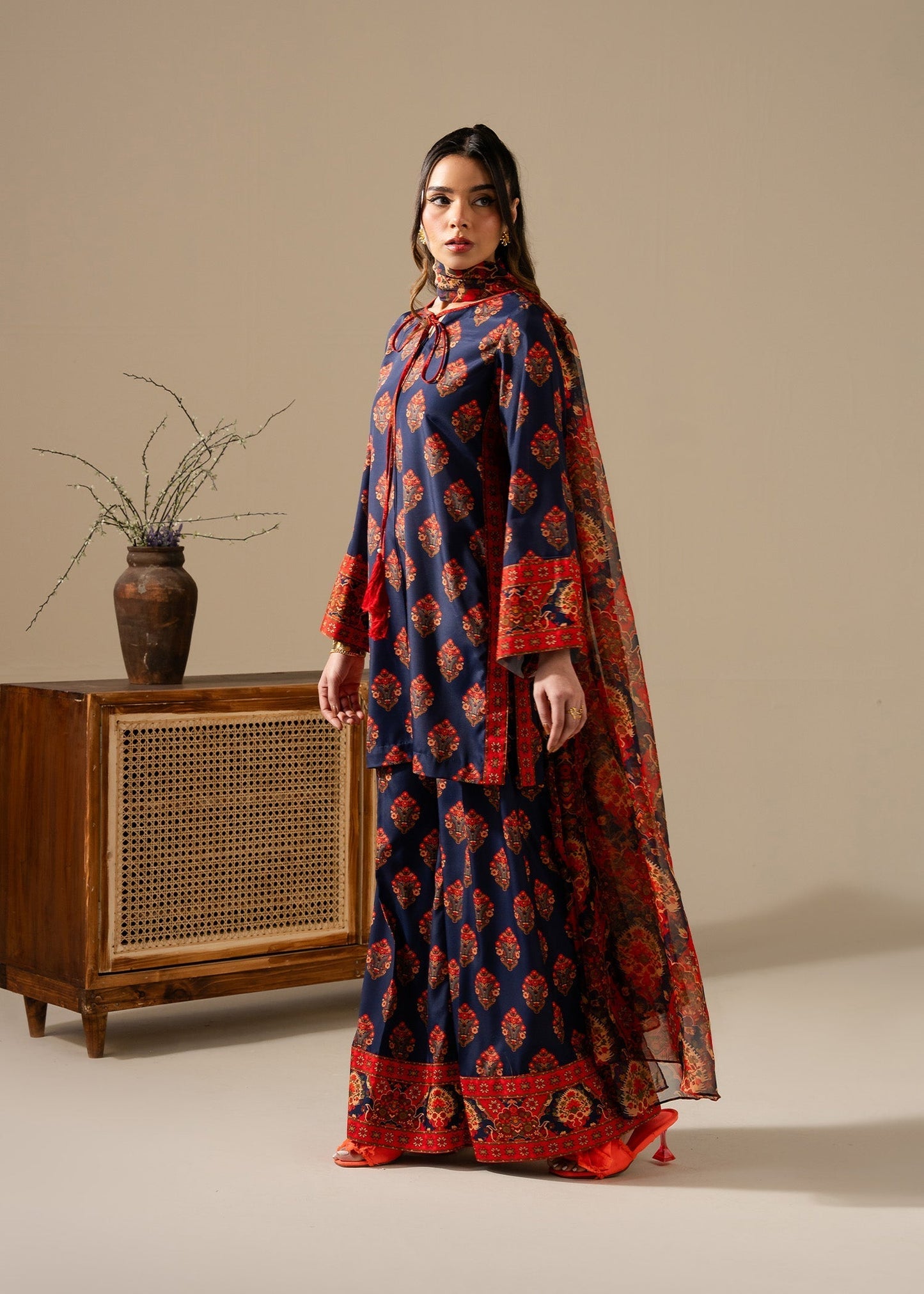 Maria Osama Khan | Retro Vol 3 | Milania L Navy Blue Grip Silk