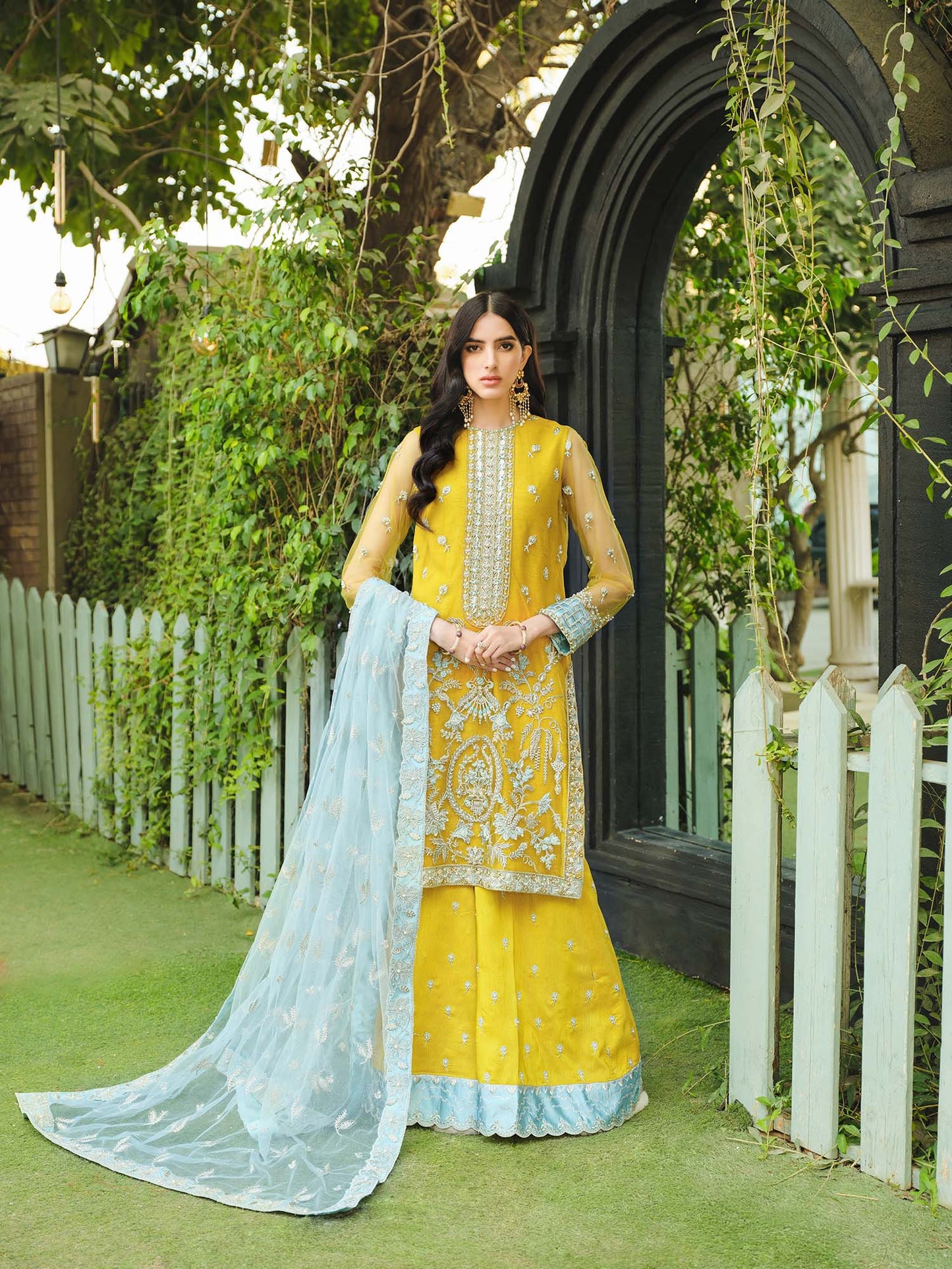 Nuriyaa | Gusel Formals | Azure