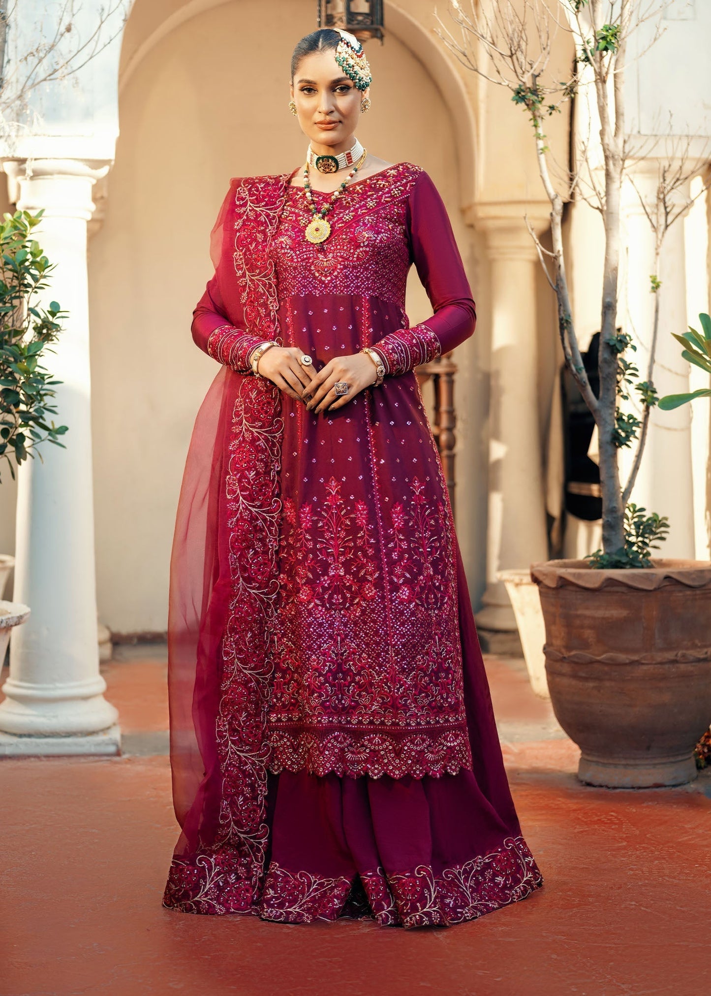 Jamnii | Noor e Nazakat | Ishaq-e- laal XS Maroon Chiffon