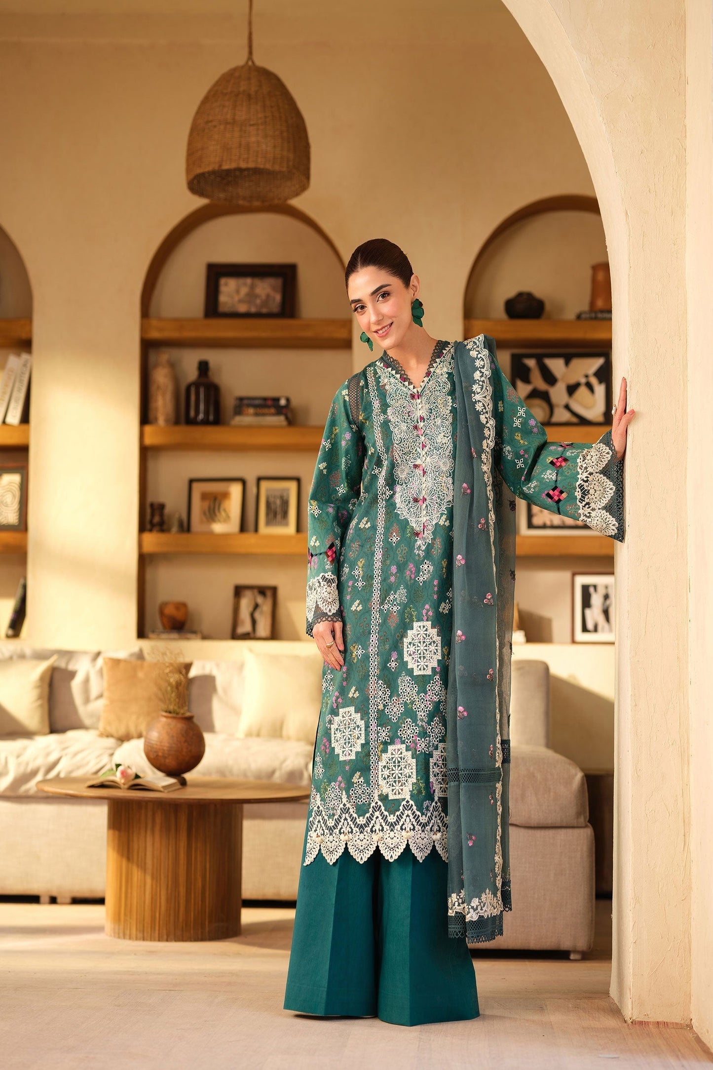 Maryam Hussain | Luxury Lawn 25 | Seashell XL Emerald Green Lawn