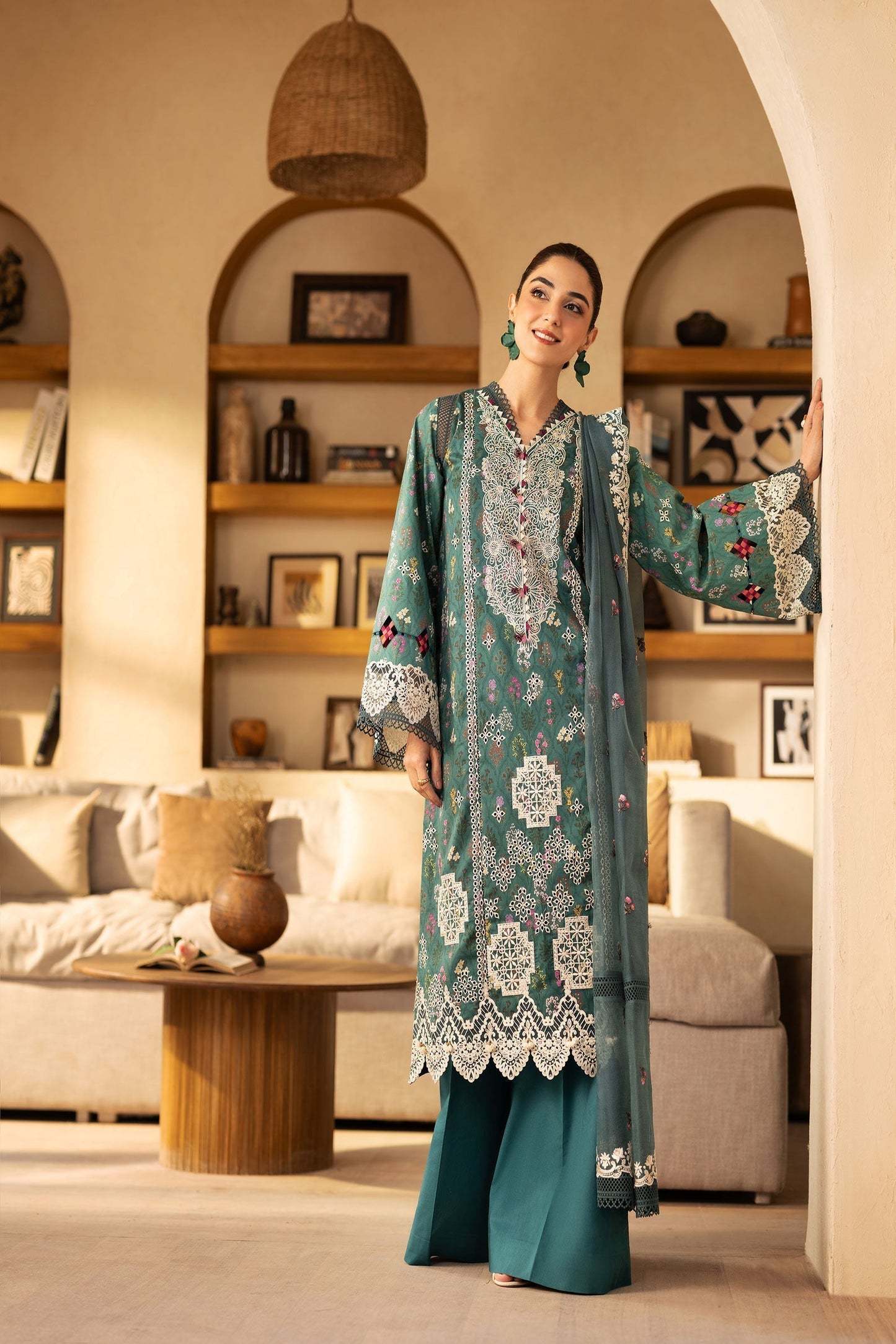 Maryam Hussain | Luxury Lawn 25 | Seashell XS Emerald Green Lawn