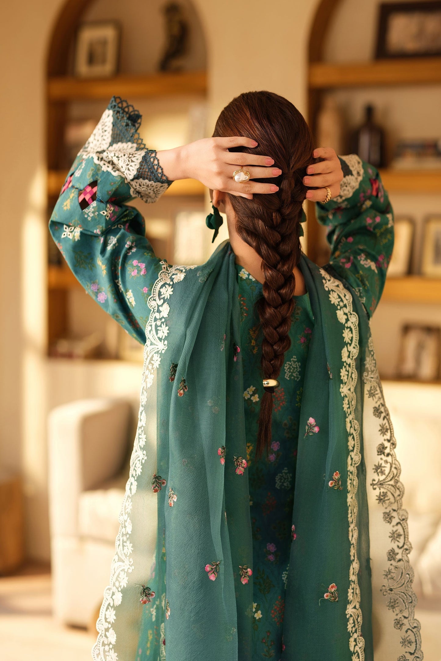 Maryam Hussain | Luxury Lawn 25 | Seashell L Emerald Green Lawn