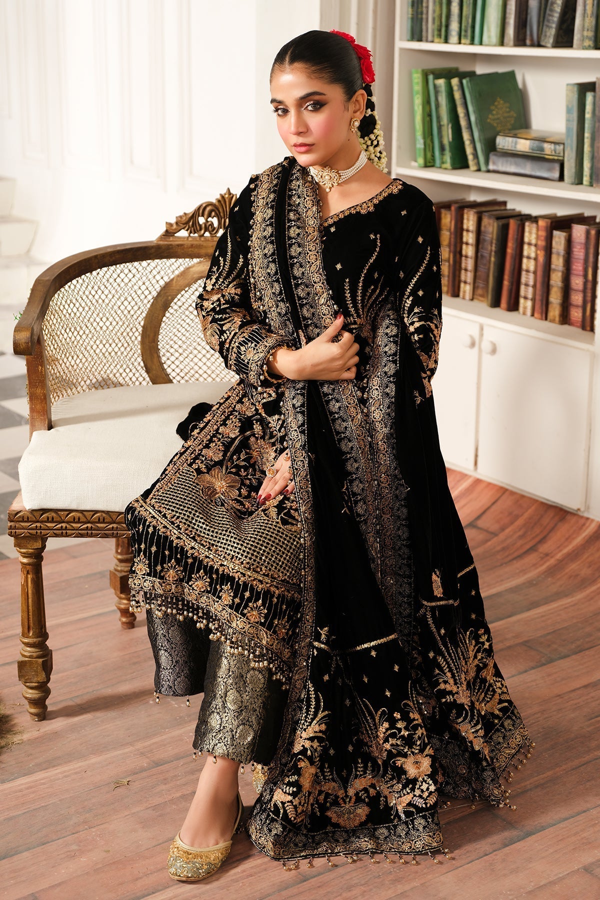 Raeesa Premium | Sheen Luxury Velvet | Naz M Black Velvet