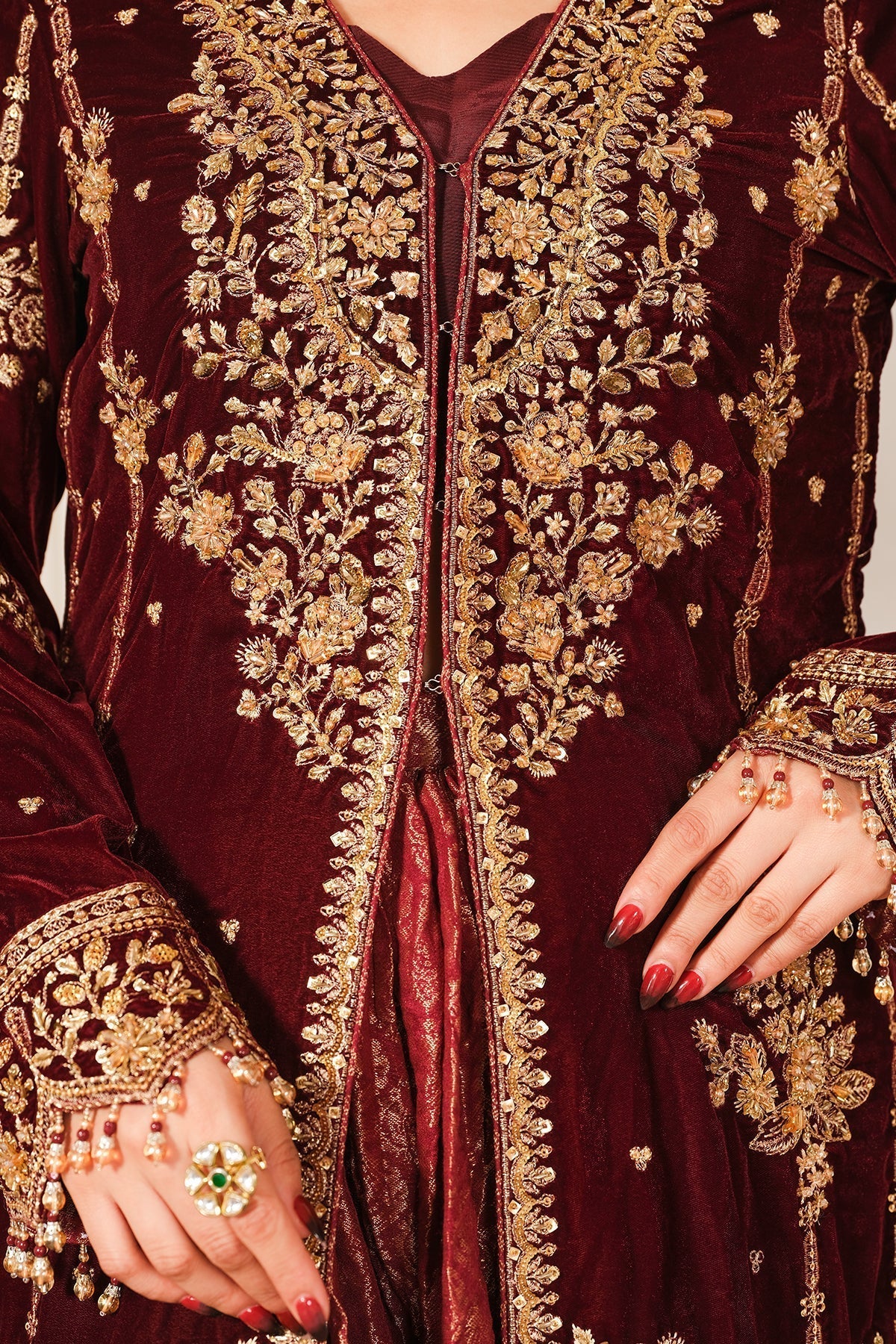 Raeesa Premium | Sheen Luxury Velvet | Sitara XL Maroon Velvet