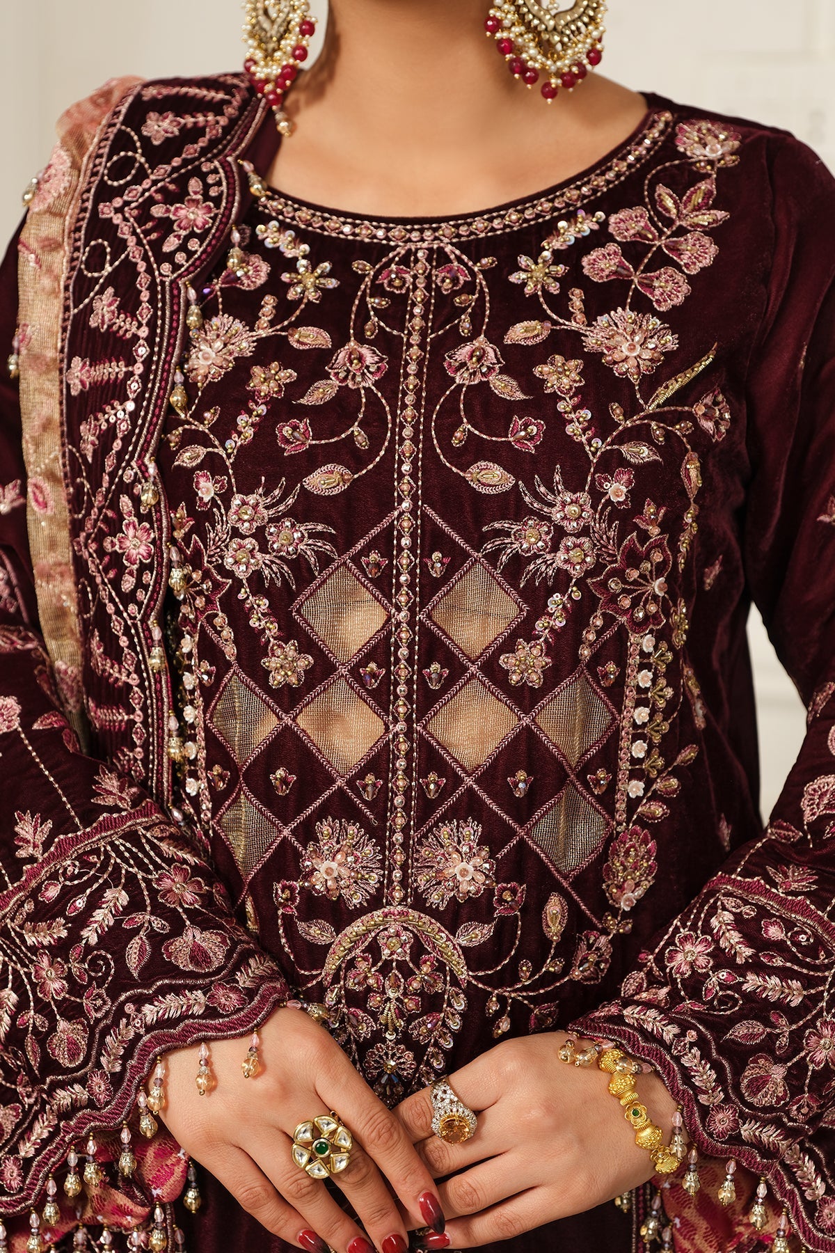 Raeesa Premium | Sheen Luxury Velvet | Poosh XL Dark Maroon Velvet