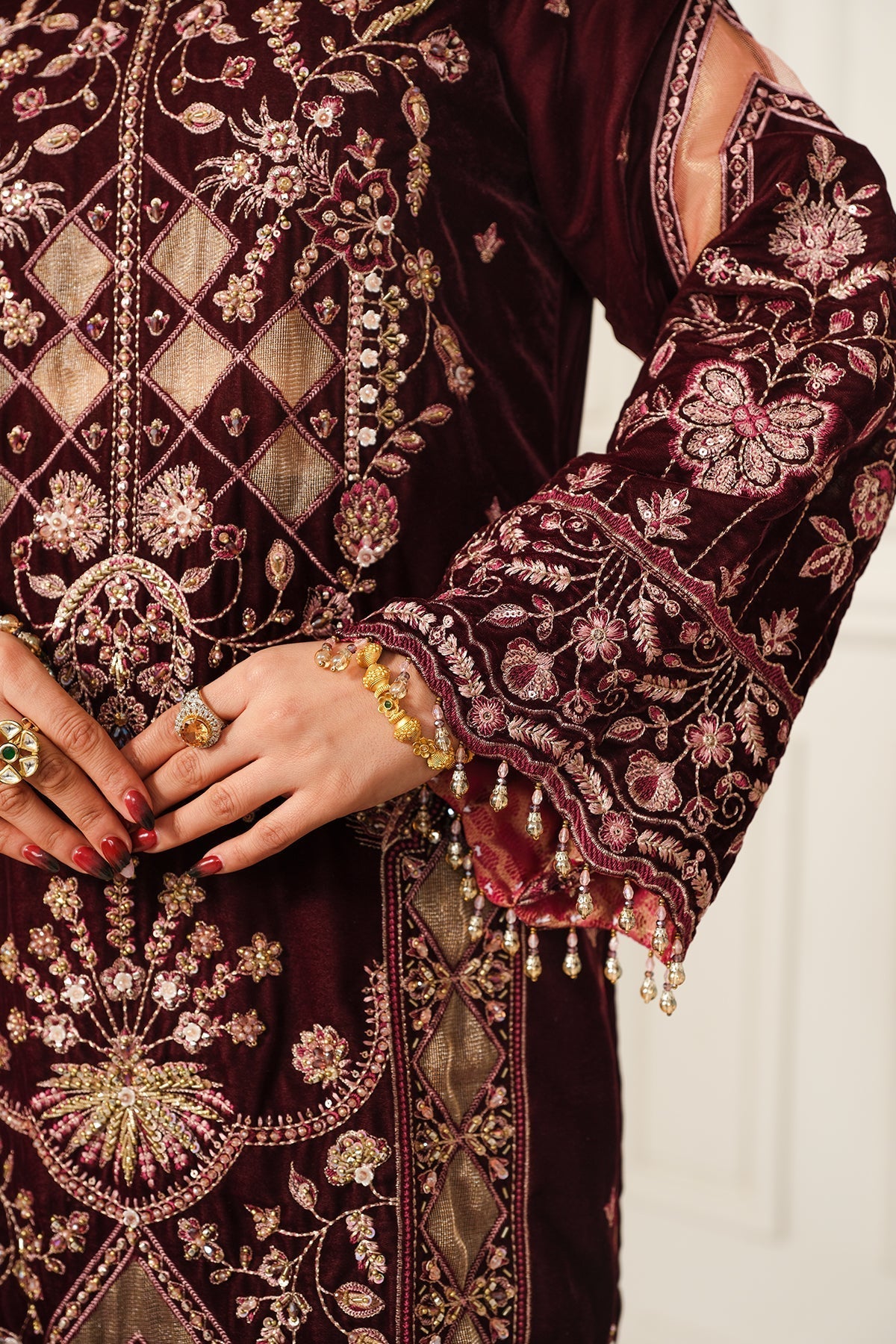 Raeesa Premium | Sheen Luxury Velvet | Poosh L Dark Maroon Velvet