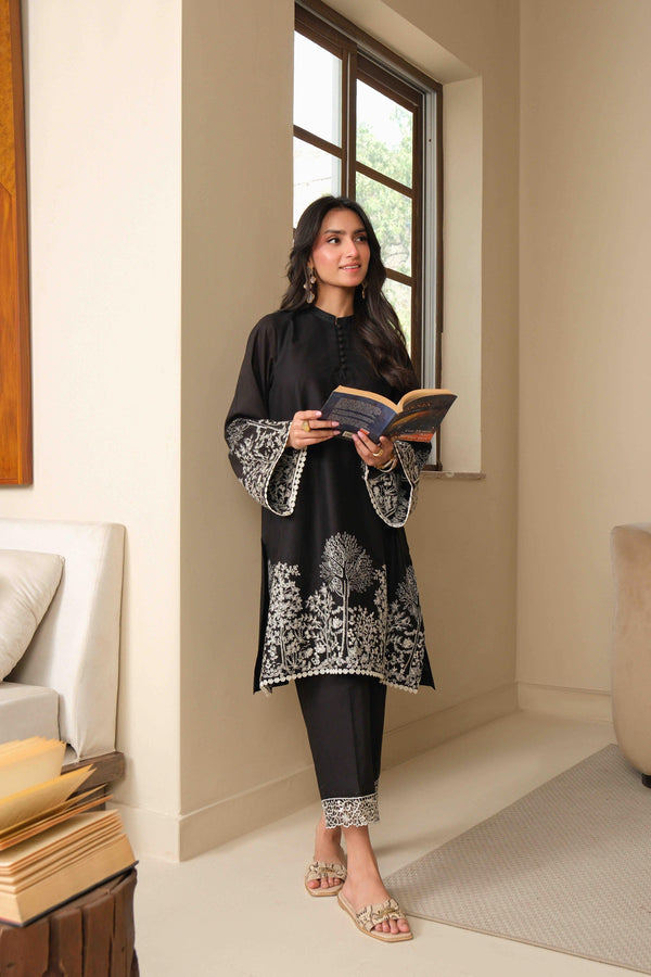 Noor by Saadia Asad | Noor Pret 25 | D1 - Midnight Charm - Pakistani Designer Dress - by Noor by Saadia Asad - Type : Ladies Clothes - 100% Original at Saira Sultan
