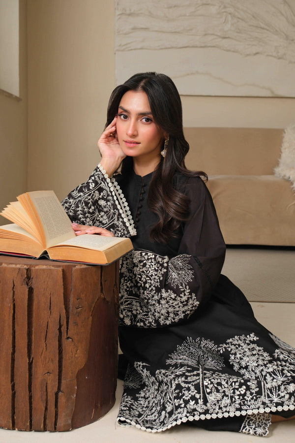 Noor by Saadia Asad | Noor Pret 25 | D1 - Midnight Charm - Pakistani Designer Dress - by Noor by Saadia Asad - Type : Ladies Clothes - 100% Original at Saira Sultan
