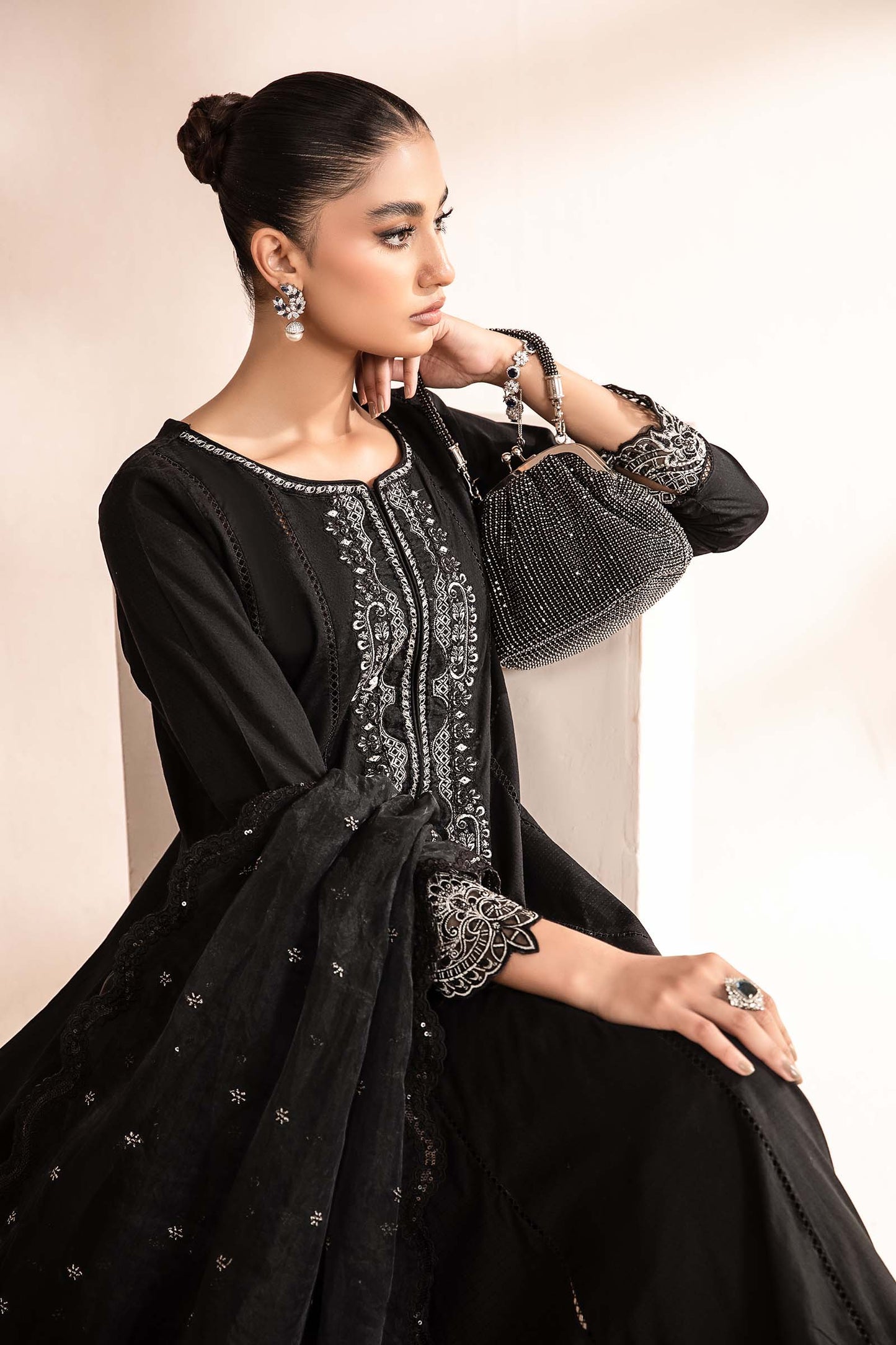 Maira B | Ready to Wear | DW-MN24-08 S Black