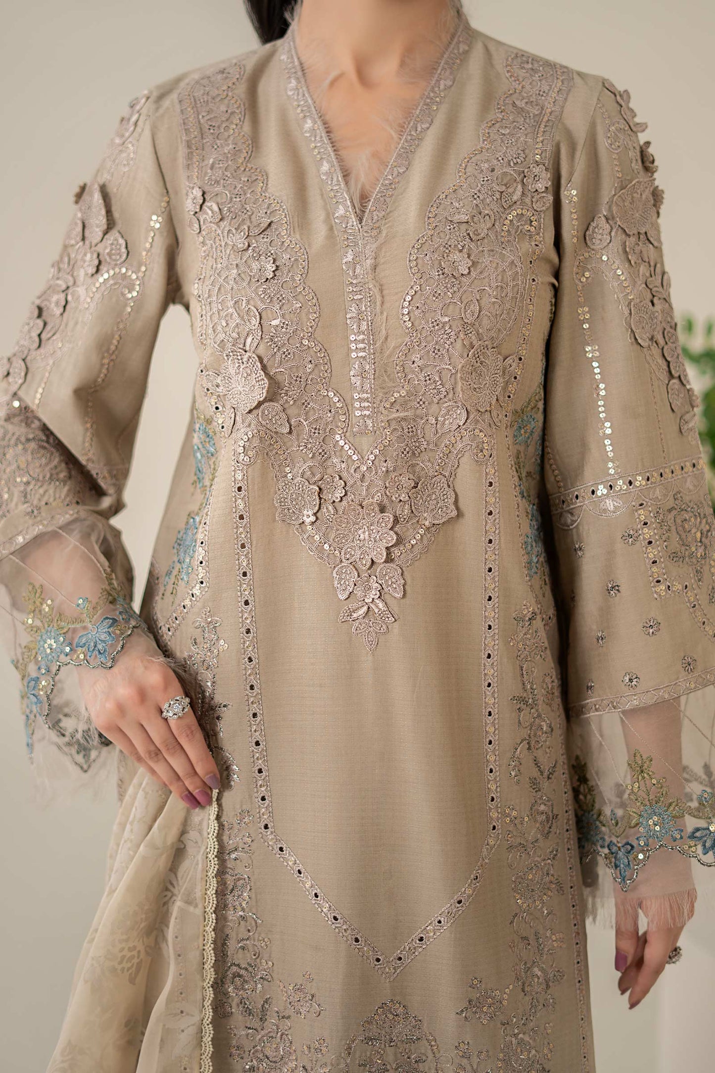 Maria B | Luxury Pret 25 | DW-EA25-16 XL Pale Brown Dobby