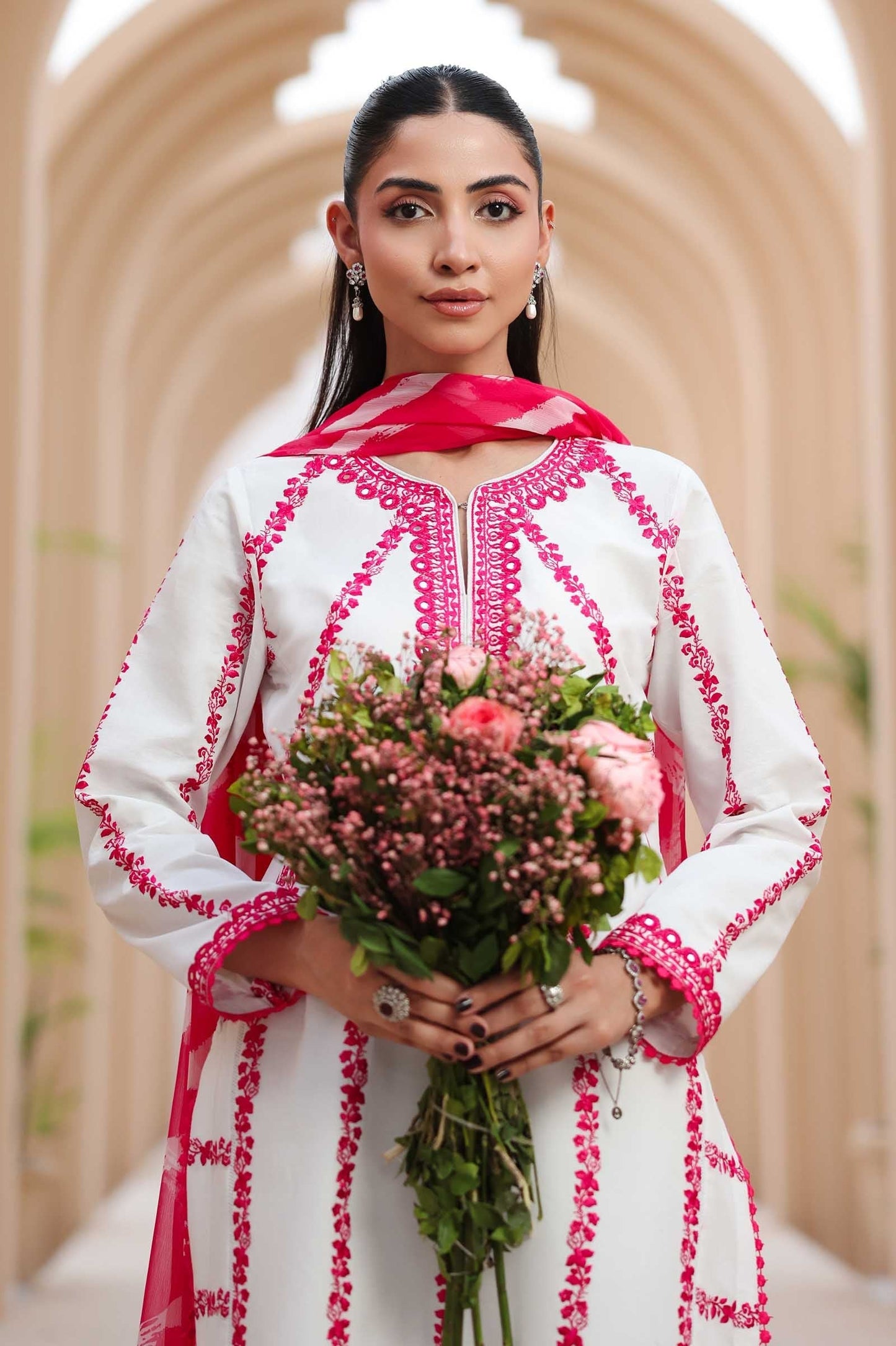 Maria B | Luxury Pret 25 | DW-EA25-60 XL White Lawn
