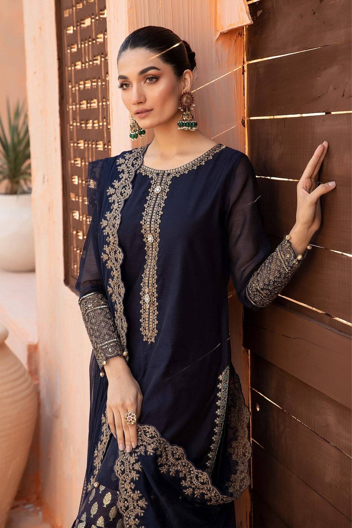 Maria B | Casual Pret 2024 | DW-EF24-104 - Pakistani Designer Dress - by Maria B | Type: Casuals - 100% Original at Saira Sultan