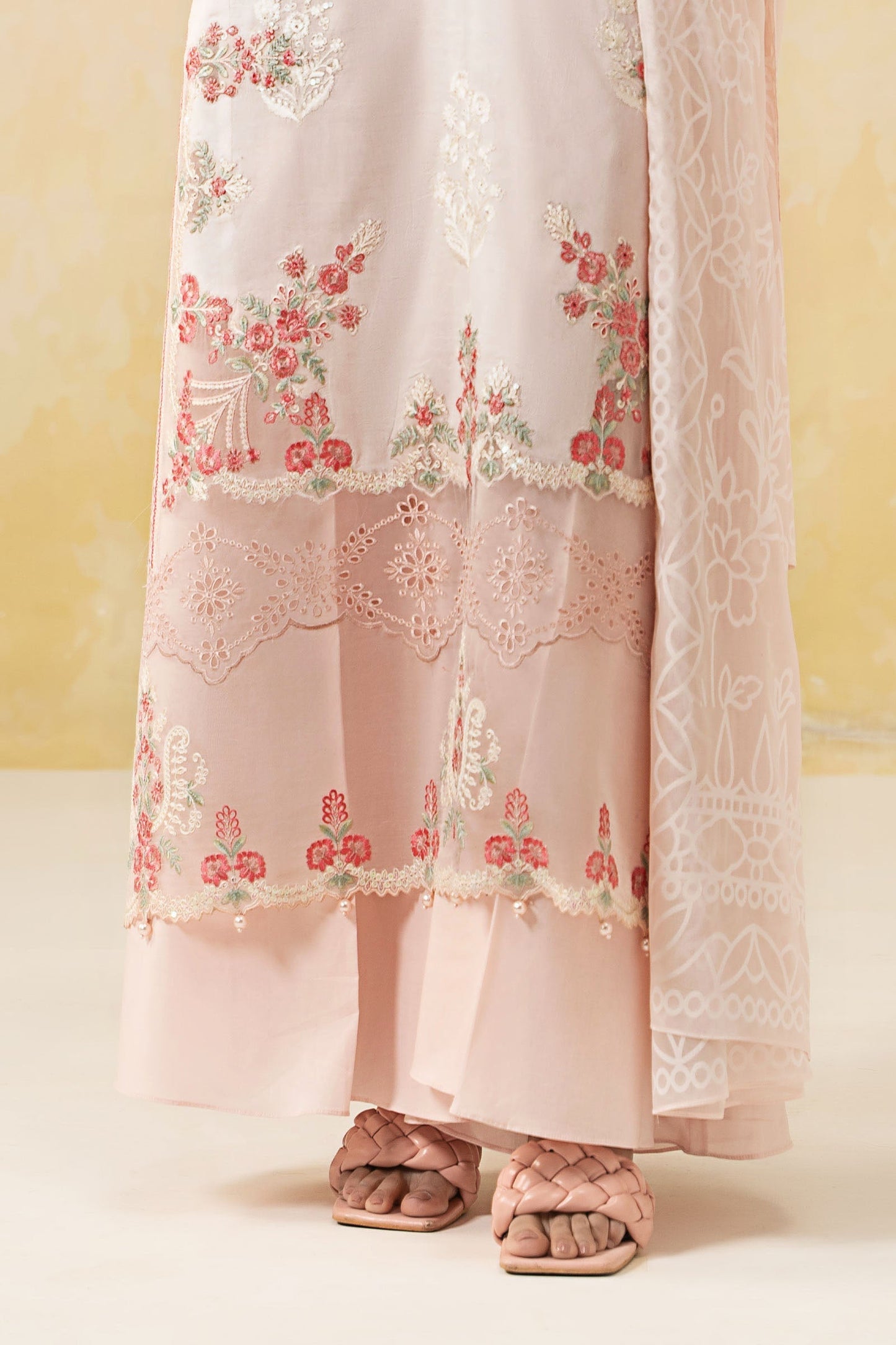 Maira B | Ready to Wear | DW-EF25-03 M Pink